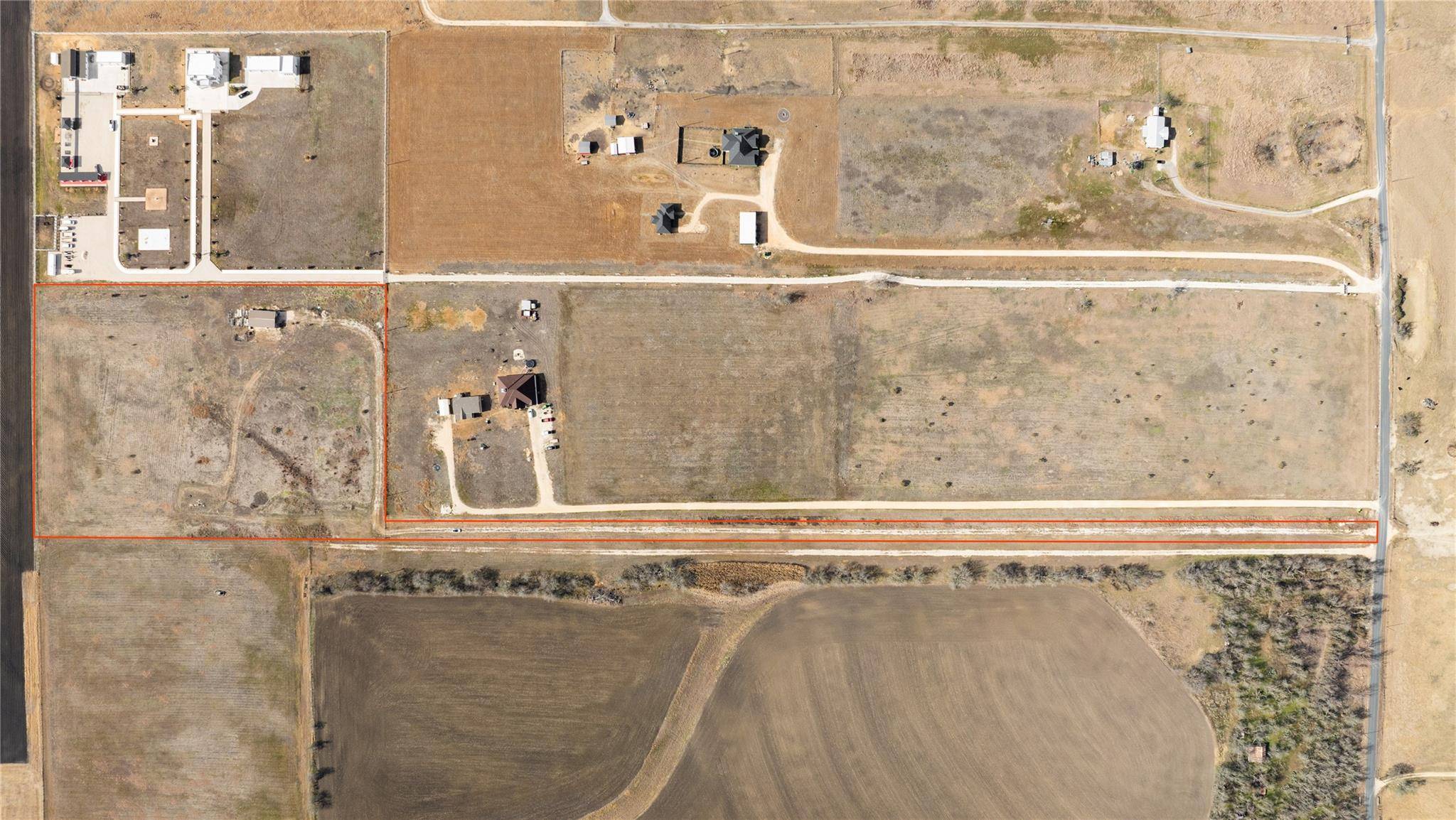 824 County Road 451, Coupland, TX 78615
