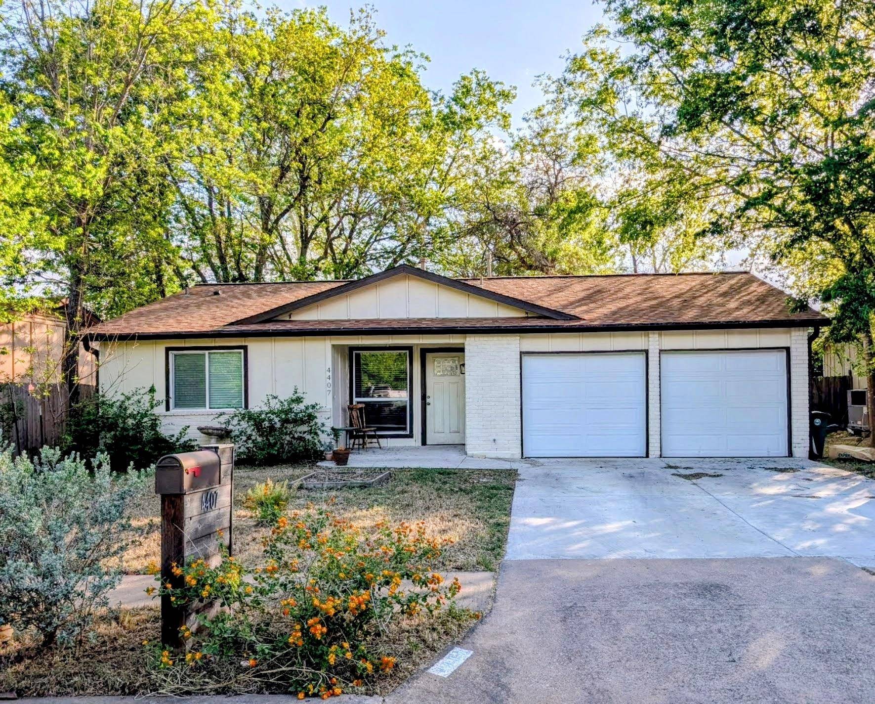 4407 Dovewood DR, Austin, TX 78744