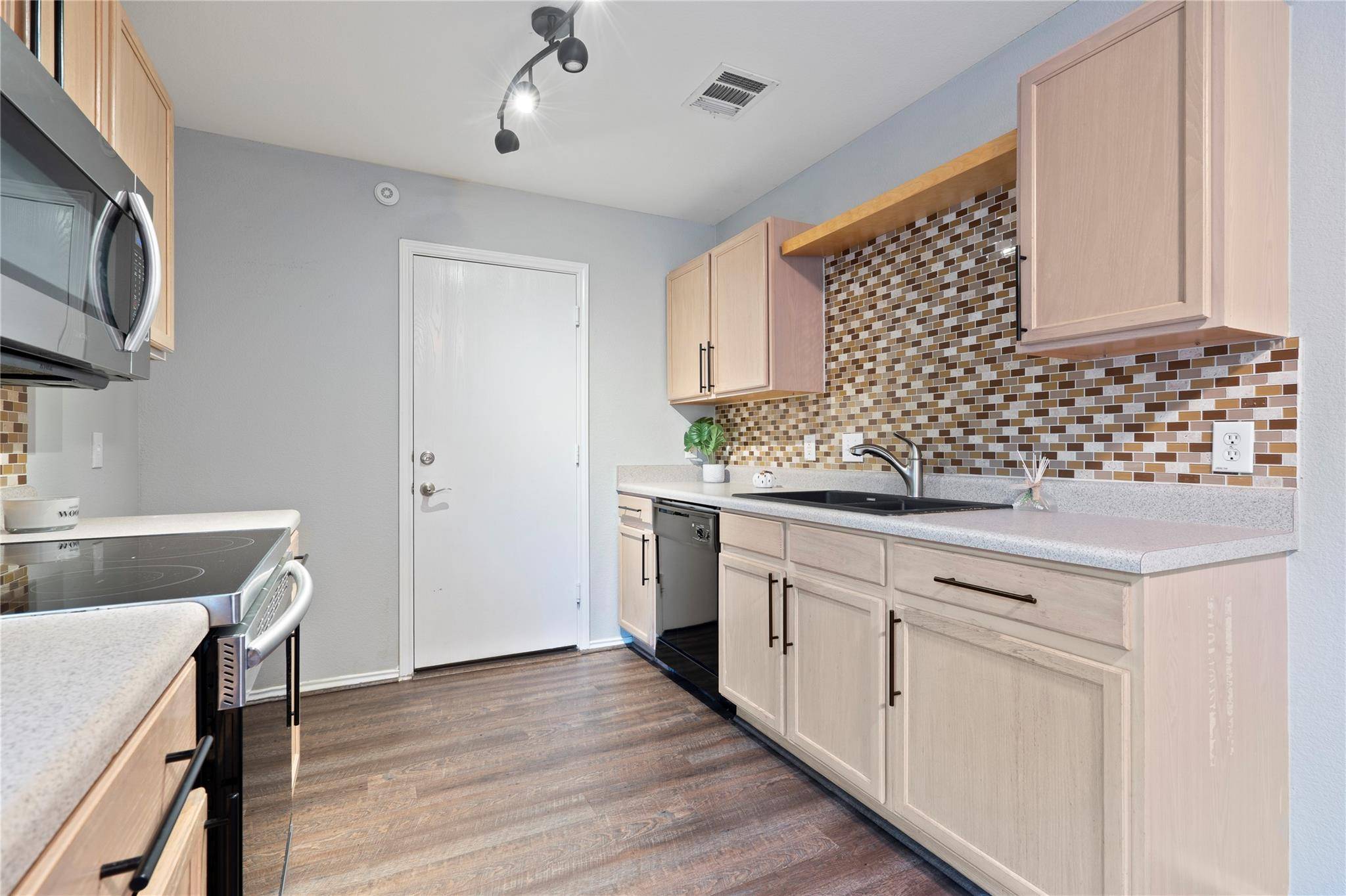 8609 Claude CT, Austin, TX 78747