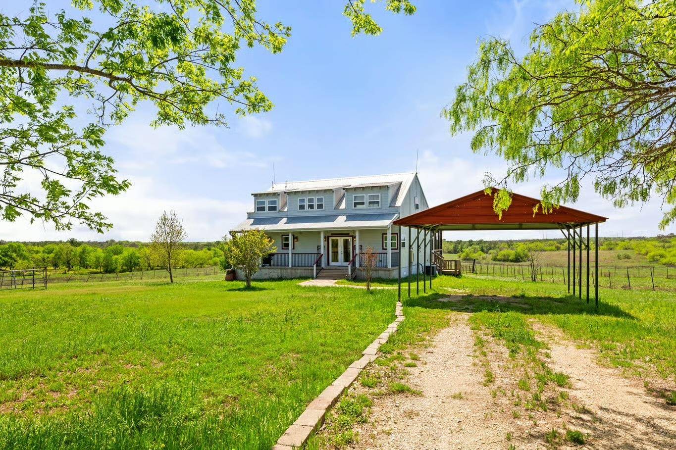 13484 Avis RD, Dale, TX 78616