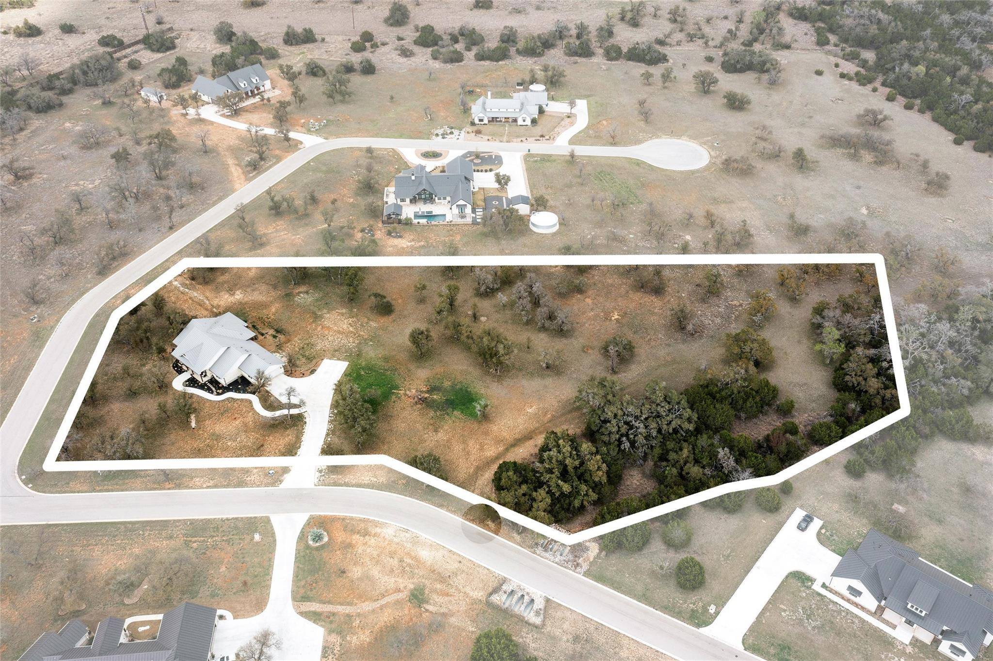 345 Morning Dew DR, Round Mountain, TX 78663