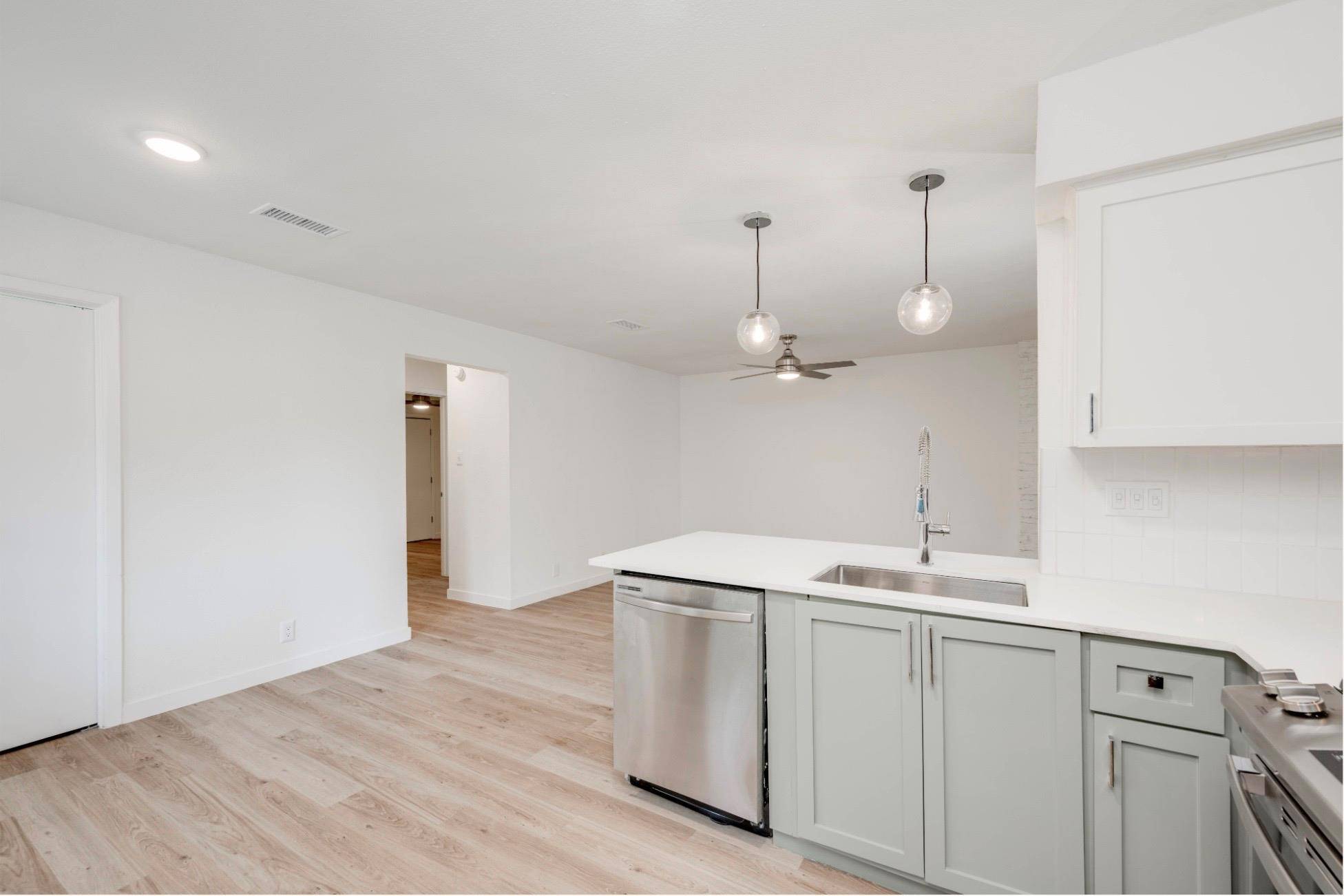 901 Airoso CV #A, Austin, TX 78745