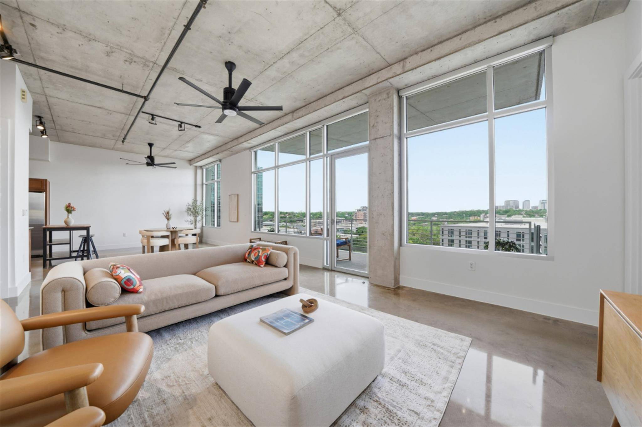 800 W 5th ST #906, Austin, TX 78703