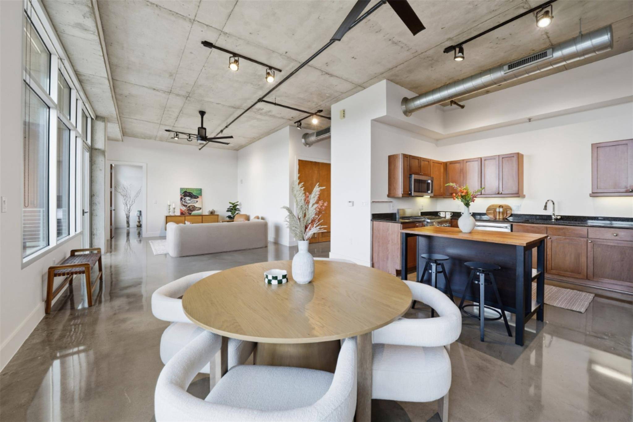 800 W 5th ST #906, Austin, TX 78703
