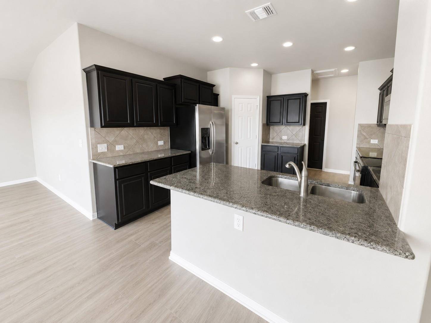 228 Avalanche Ave, Georgetown, TX 78626