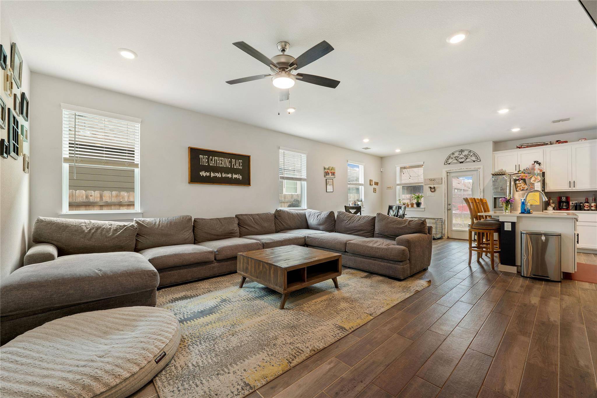 171 Acadia DR, Kyle, TX 78640