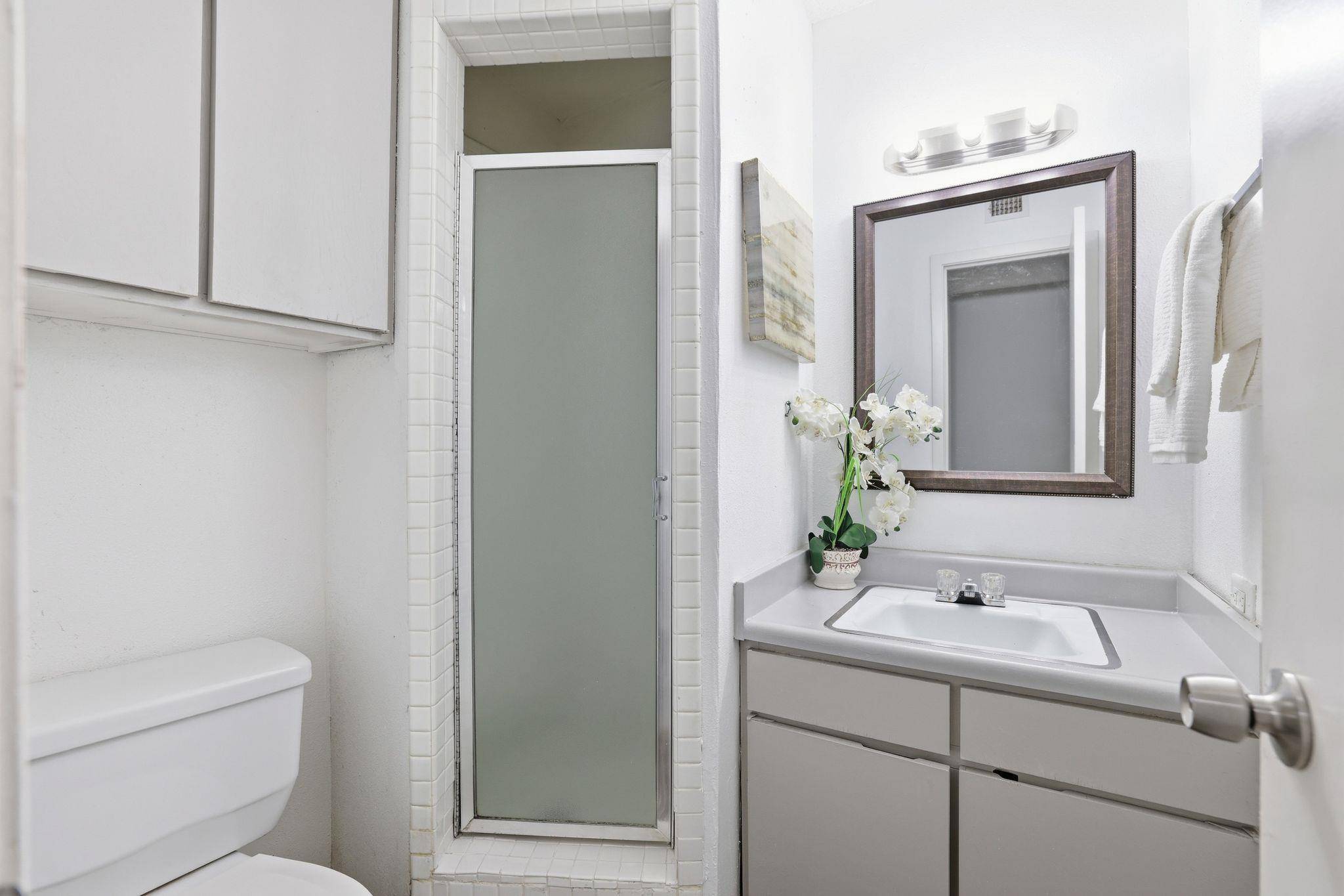 101 E 33rd ST #206, Austin, TX 78705
