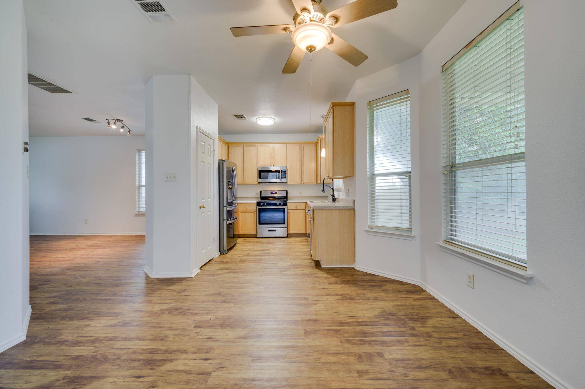 1112 Sundrop PL, Round Rock, TX 78665