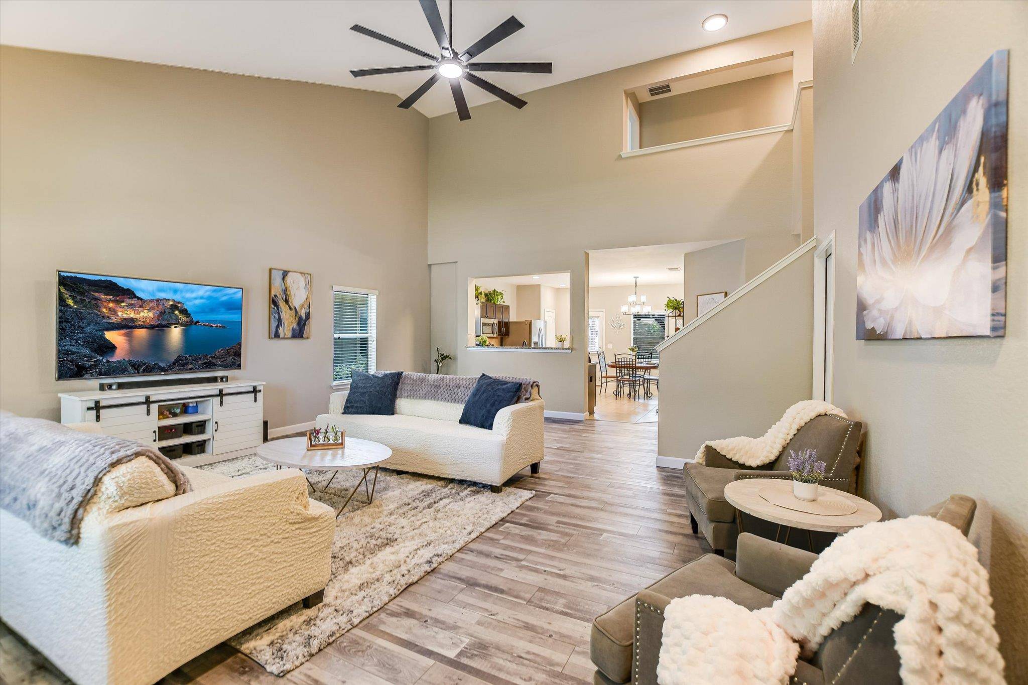 103 Navidad River DR, Hutto, TX 78634