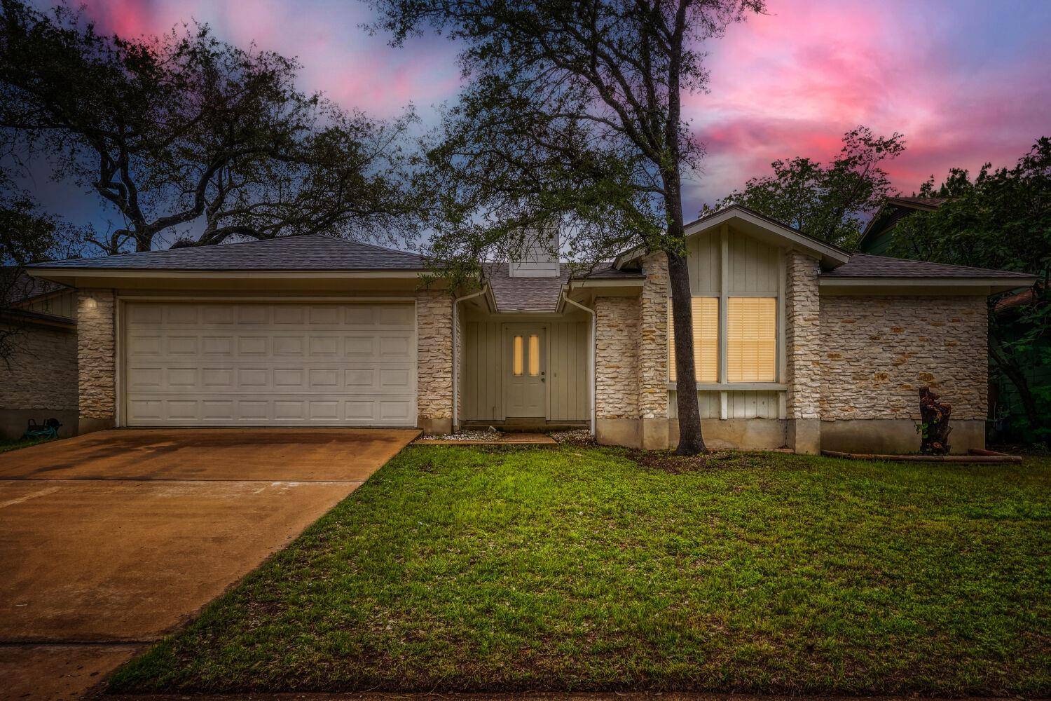 11922 MEADOWFIRE DR, Austin, TX 78758