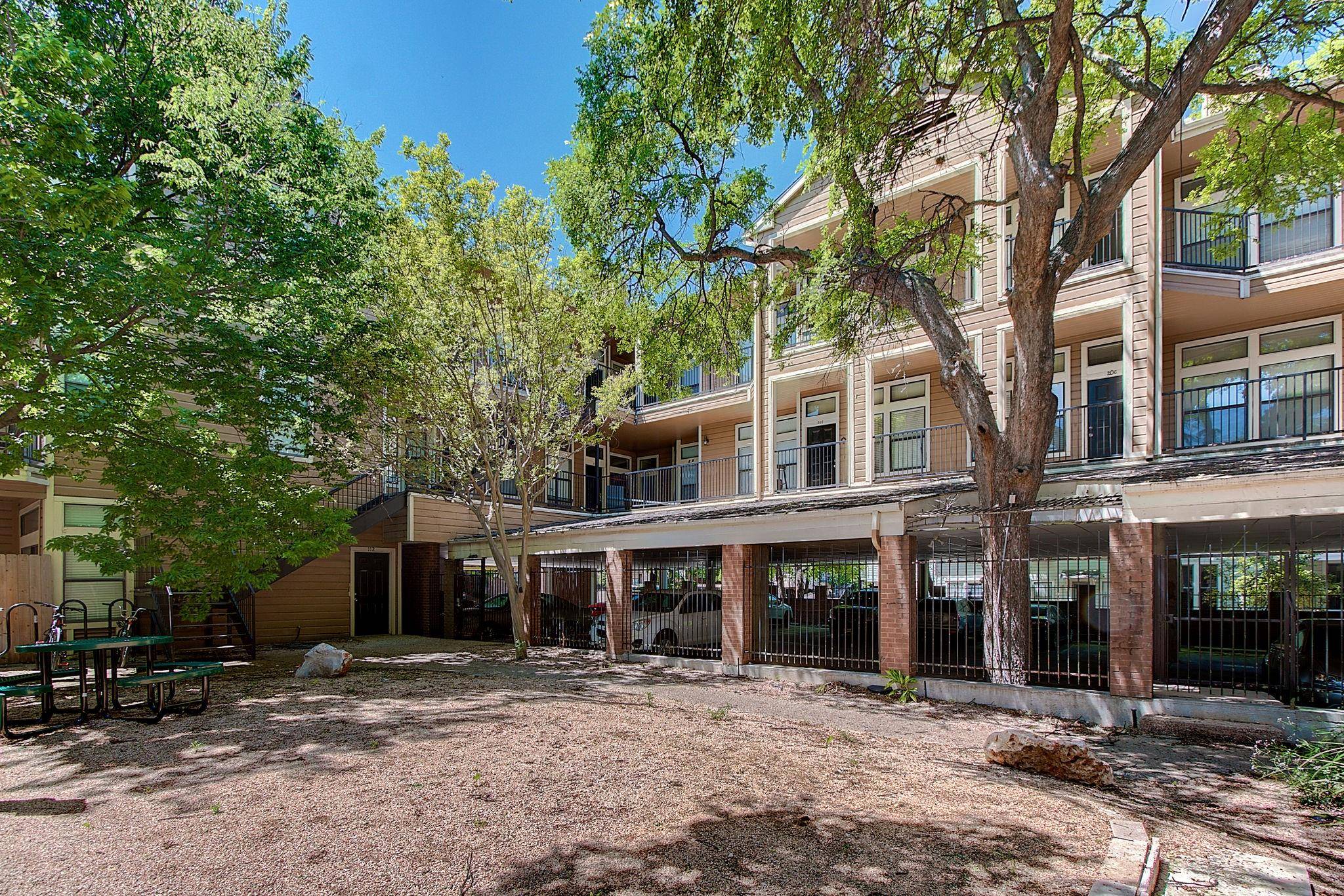 2802 Nueces ST #101, Austin, TX 78705