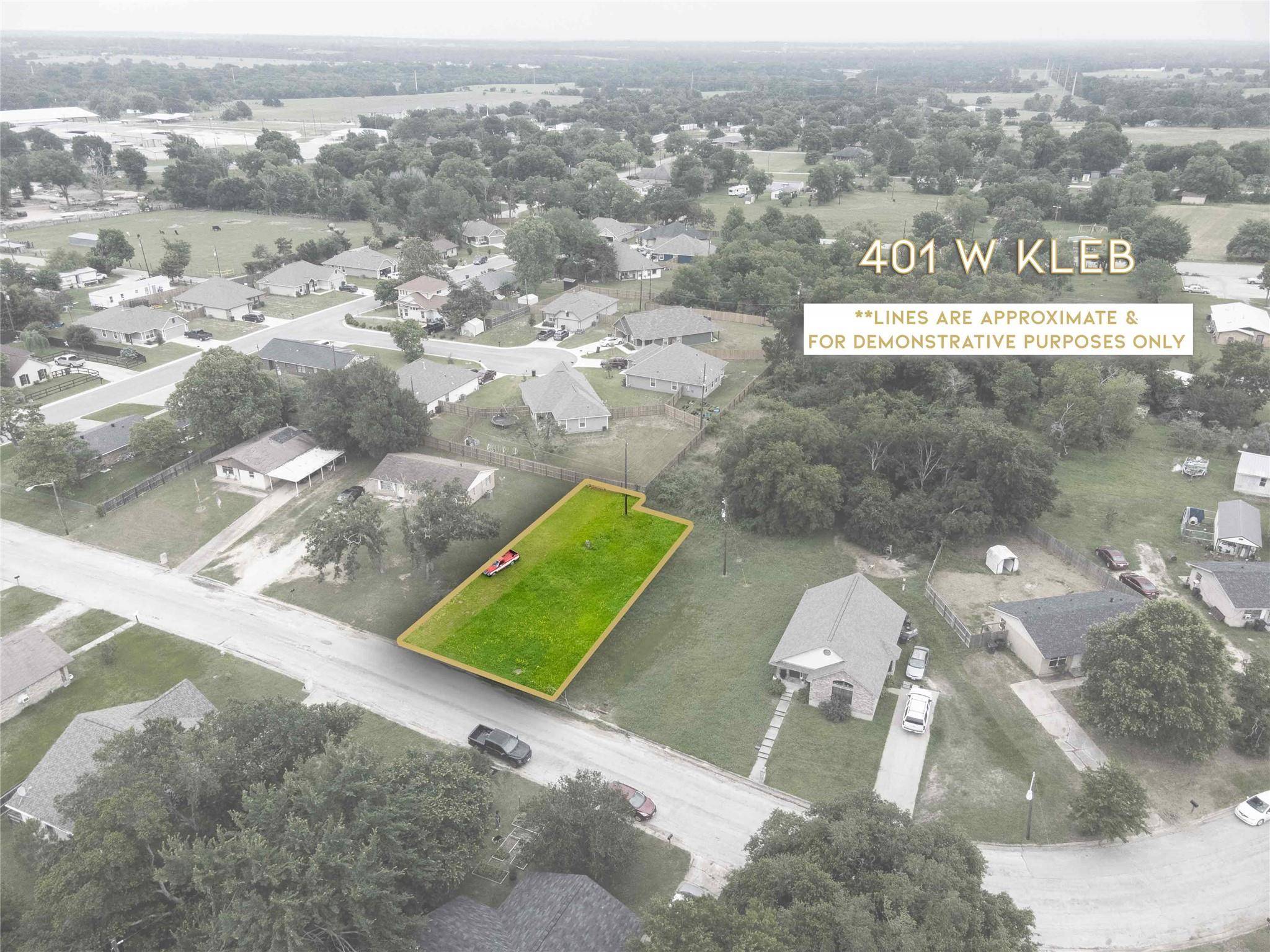 401 W Kleb ST, Caldwell, TX 77836