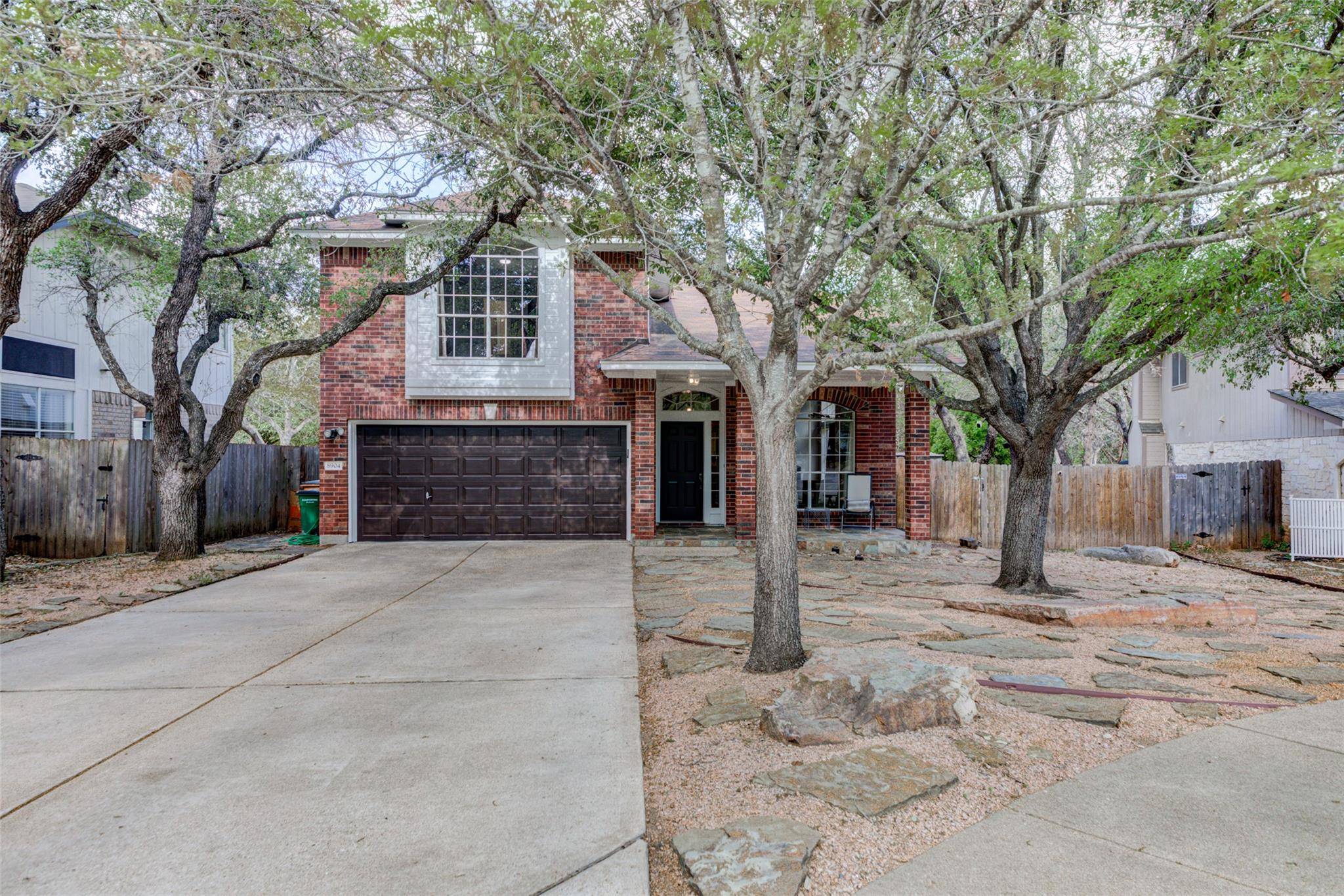 8904 W Hove LOOP, Austin, TX 78749