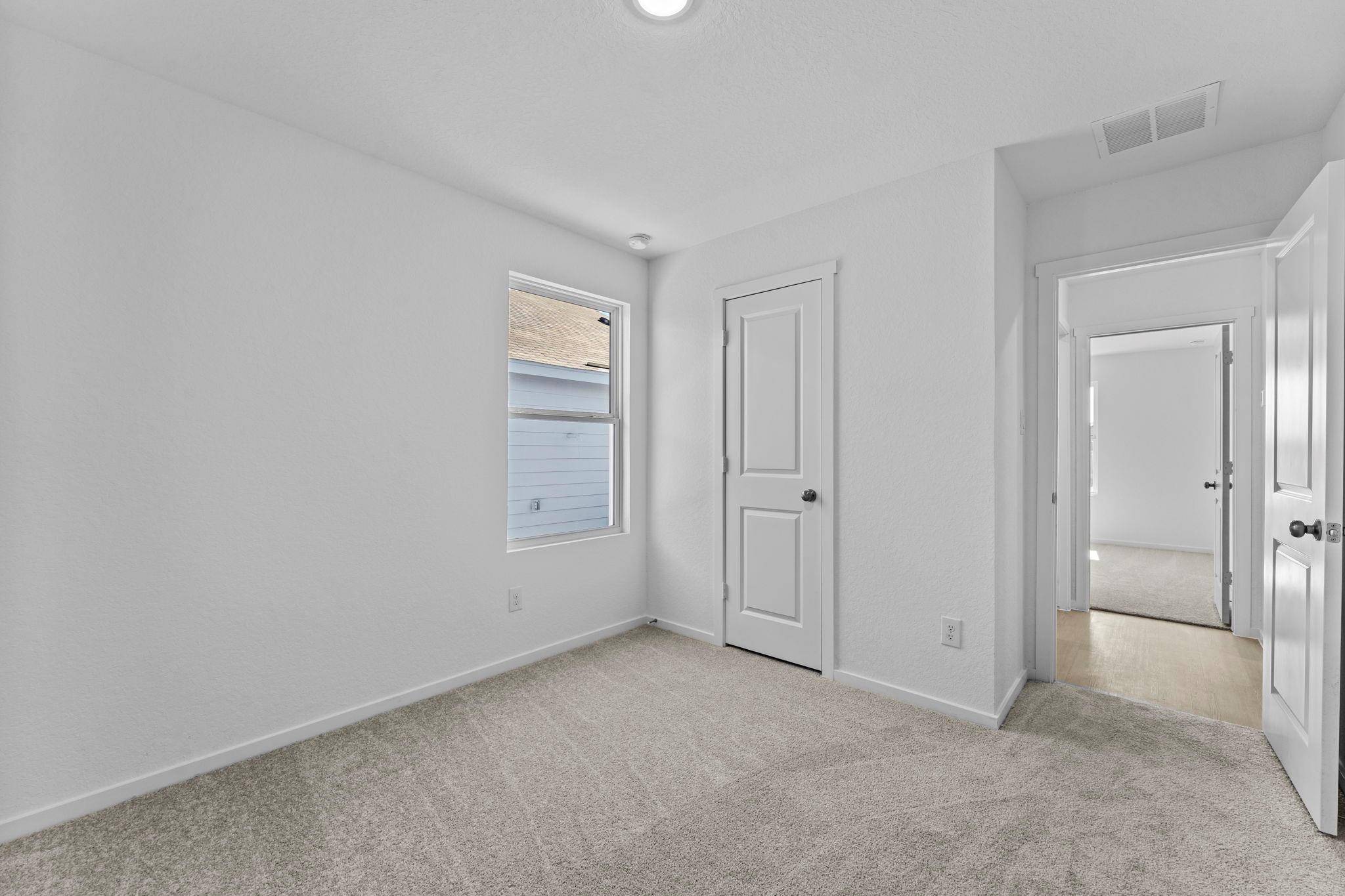 129 Alameda DR, Fredericksburg, TX 78624