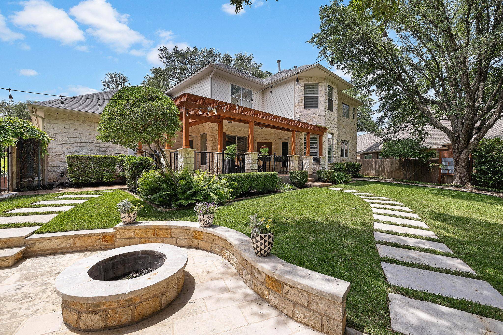 2929 Cedar Crest CIR, Round Rock, TX 78665