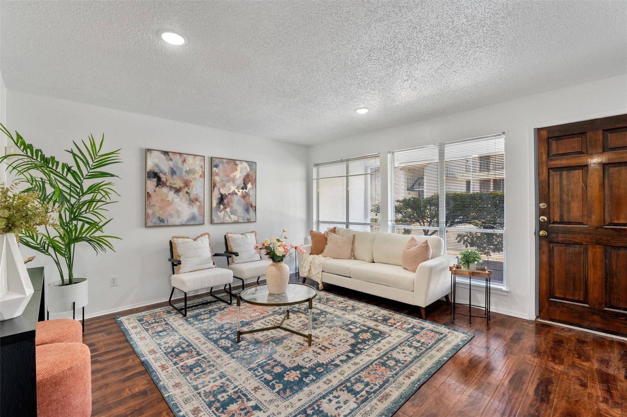 6910 Hart LN #203, Austin, TX 78731