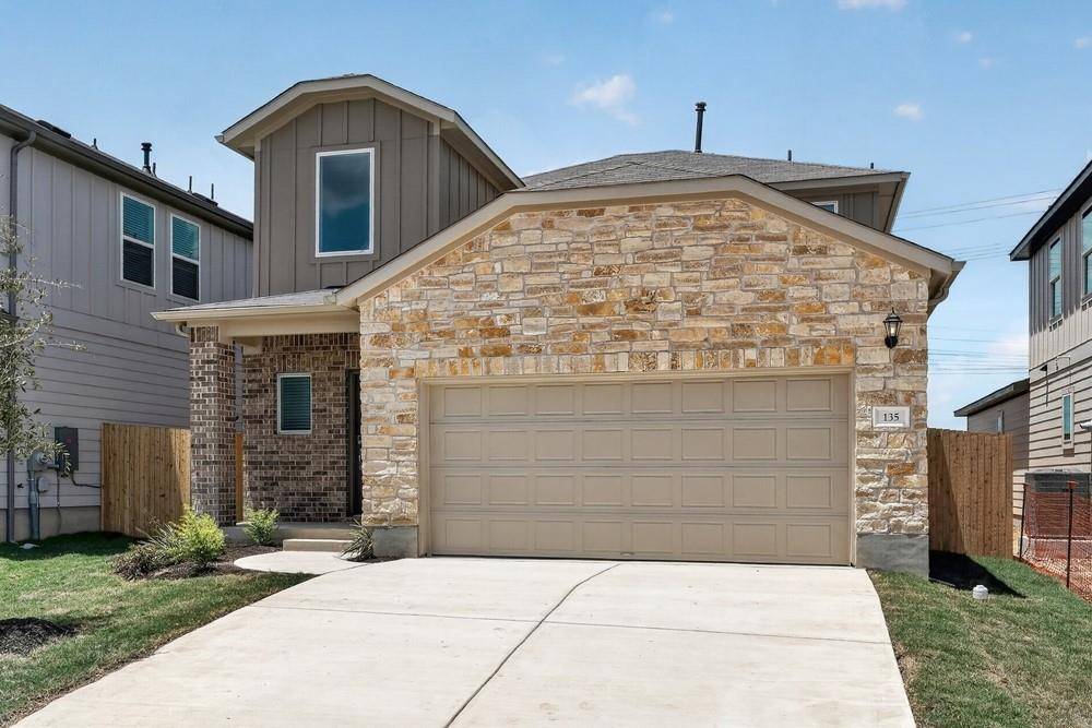 135 Mad Pupper DR, Buda, TX 78610