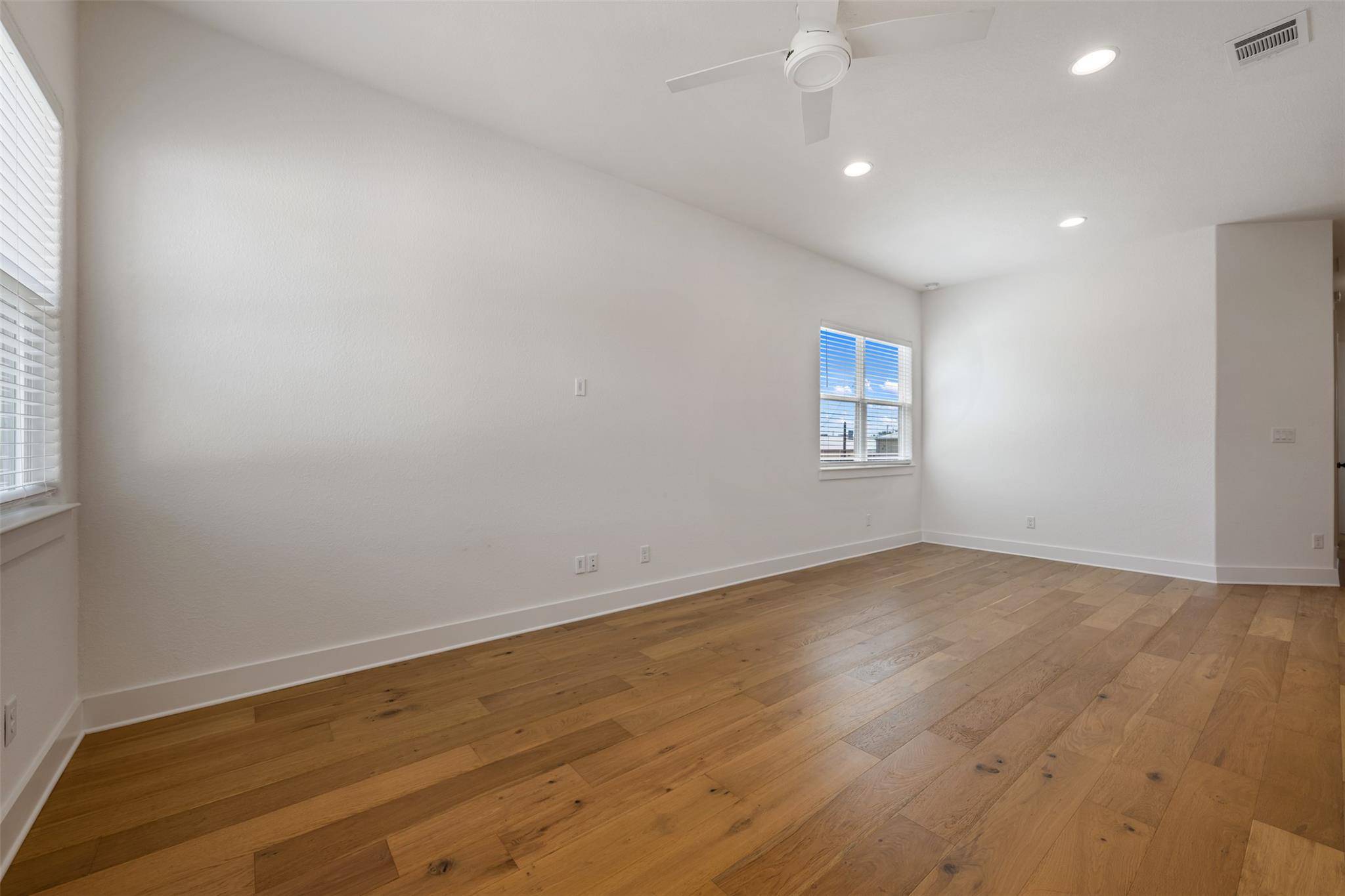 308 E 19th 1/2 ST #308, Georgetown, TX 78626