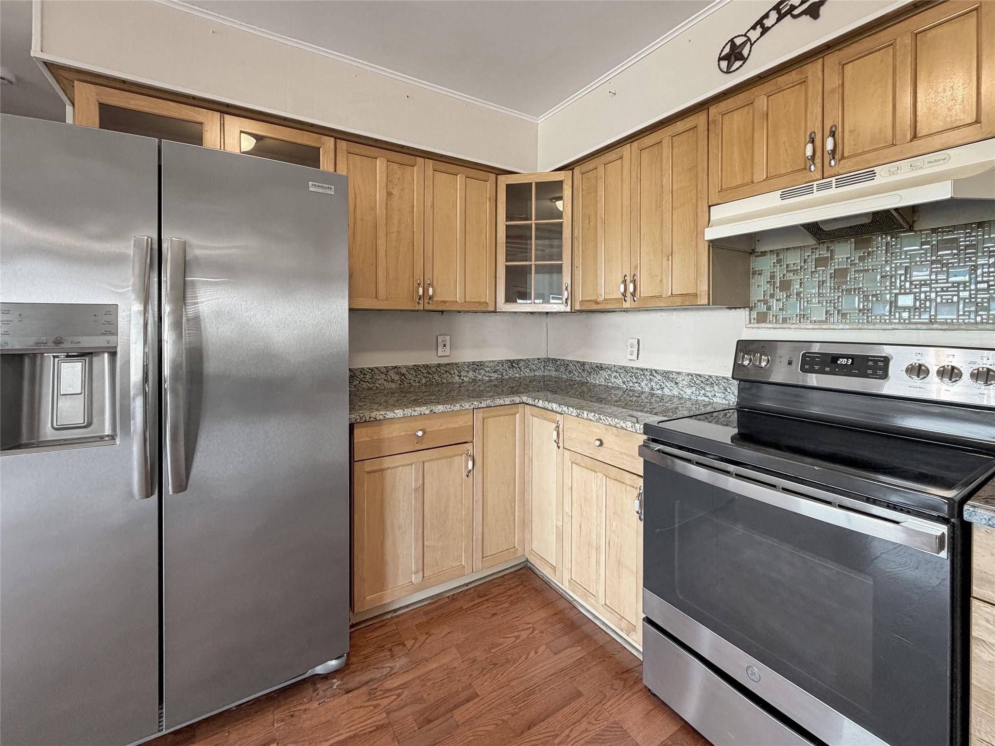 231 Vip DR, Canyon Lake, TX 78133