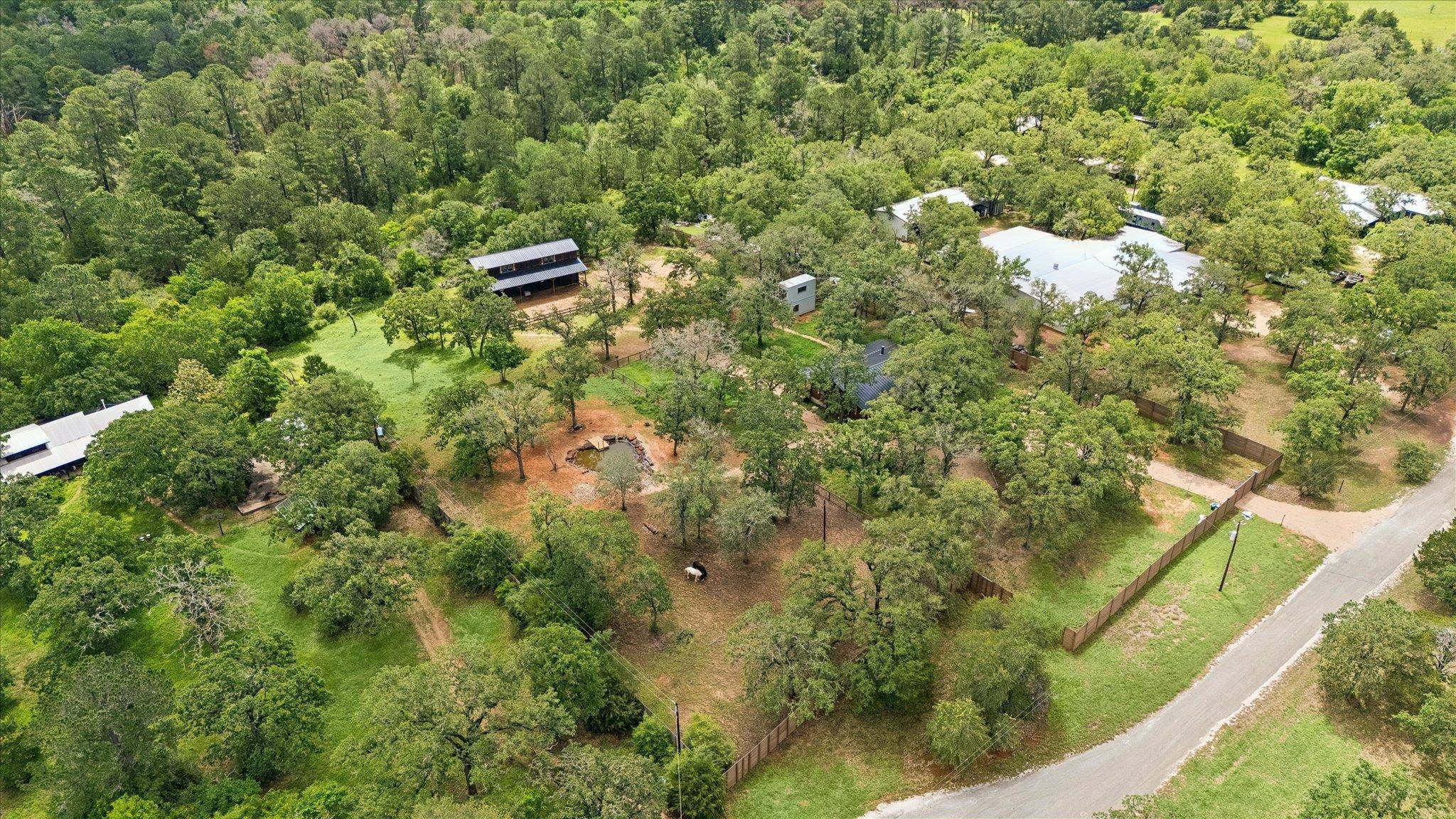 127 Marina RD, Smithville, TX 78957