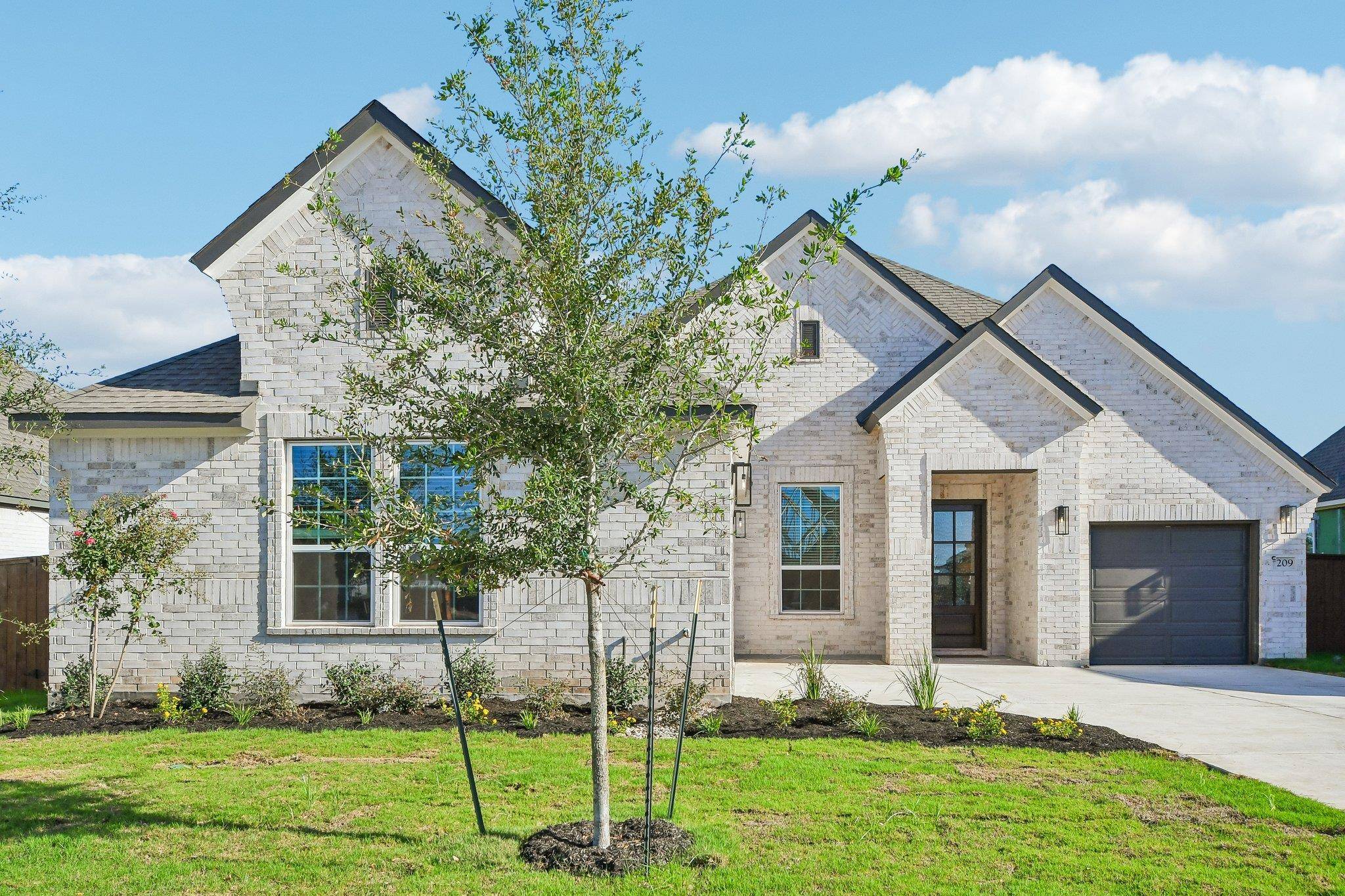 209 Firethorn RD, Marble Falls, TX 78654