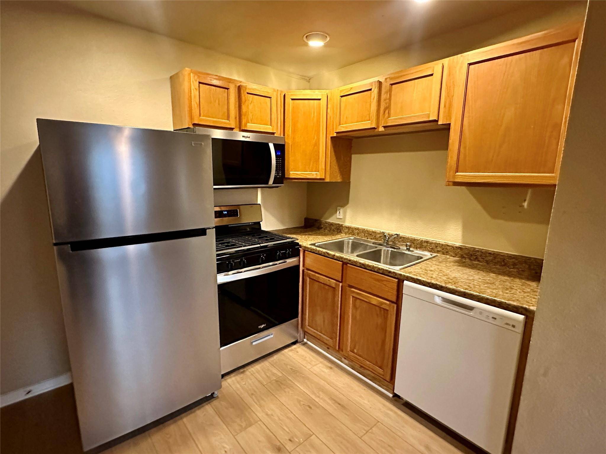 803 W 28th ST #106, Austin, TX 78705