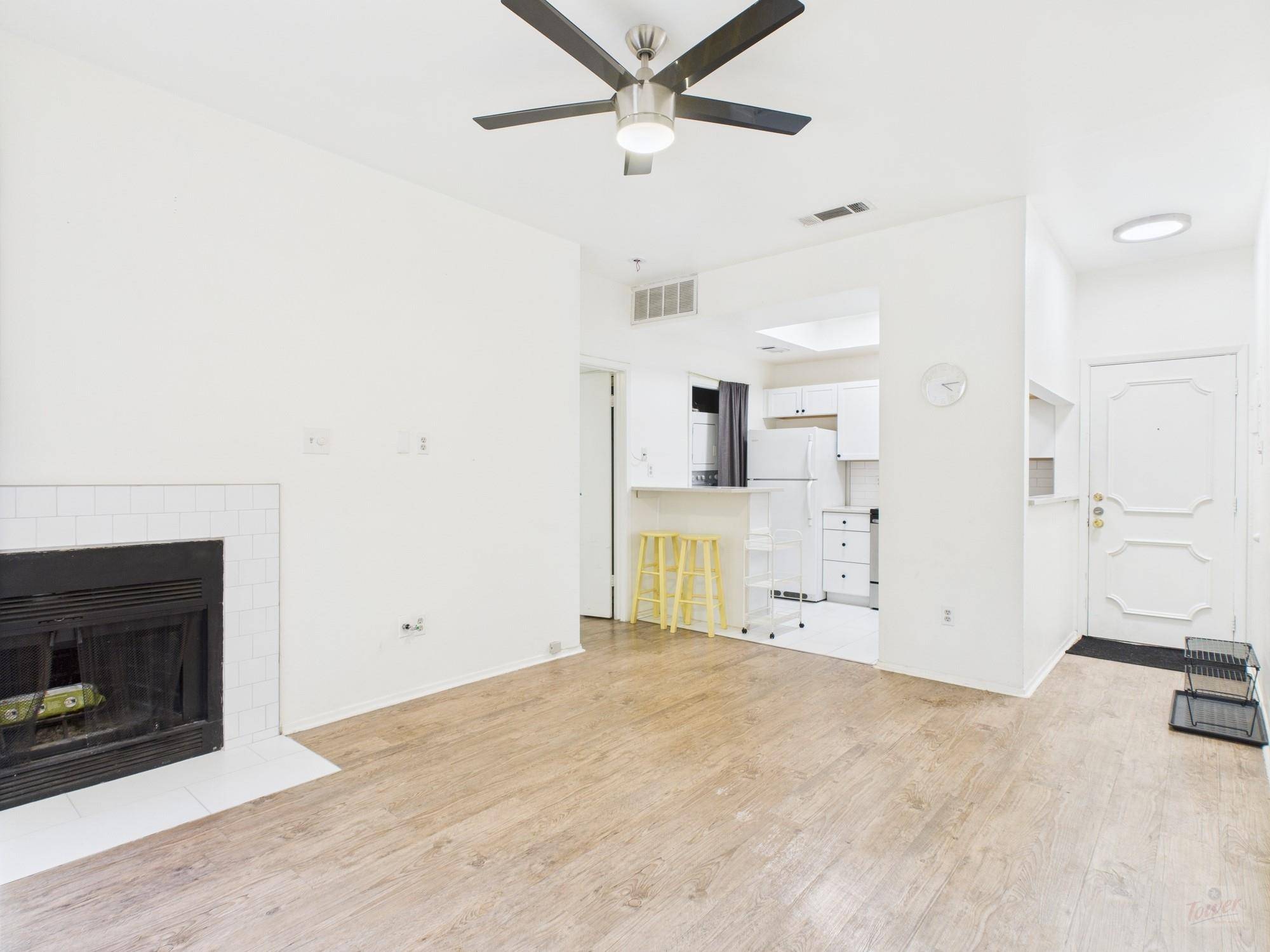 806 W 24th ST #114, Austin, TX 78705