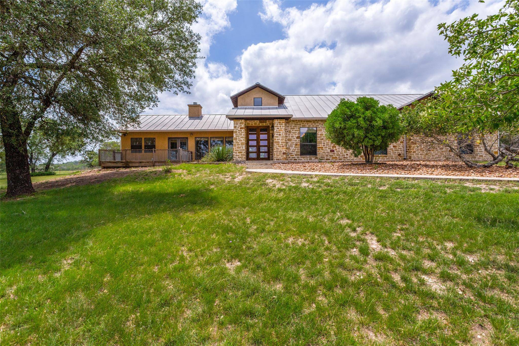 988 Kendall Jackson, Comfort, TX 78013