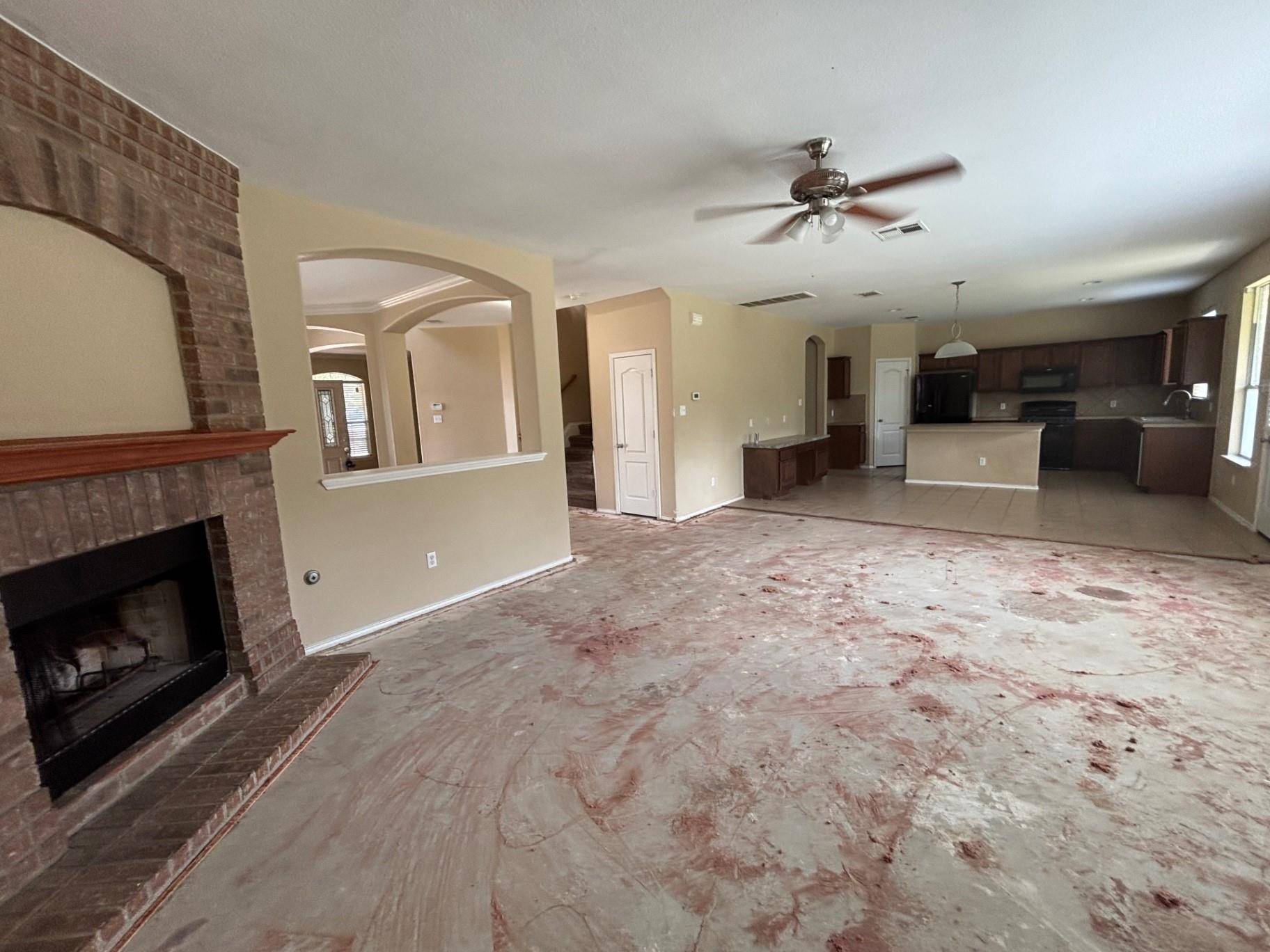 12621 Wayne Spur LN, Elgin, TX 78621