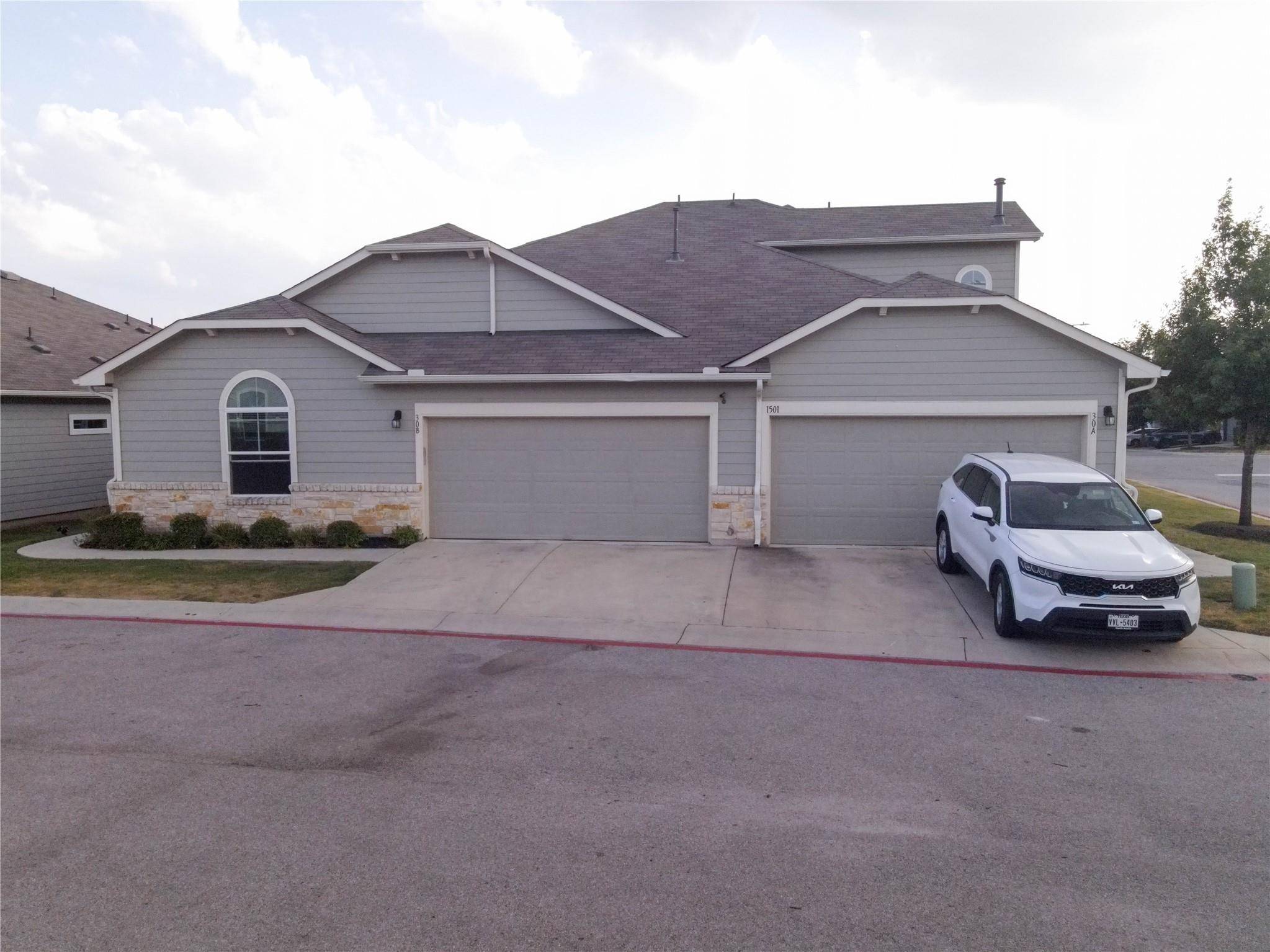 1501 Gropius LN #30B, Pflugerville, TX 78660