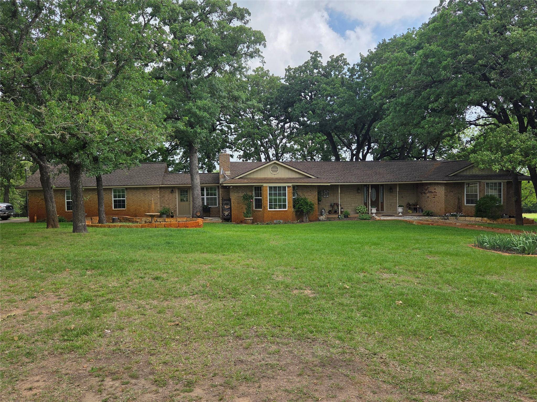 913 CR 237, Cameron, TX 76520