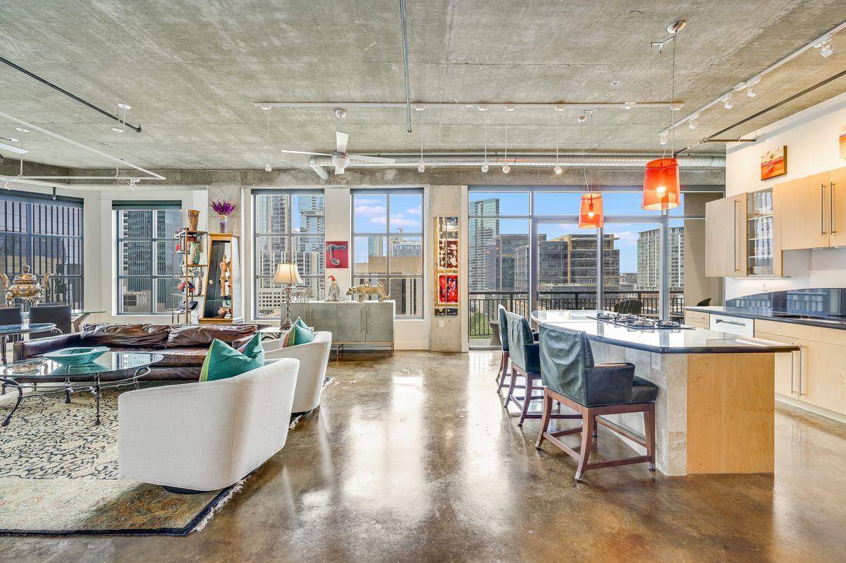 311 W 5th ST #1002, Austin, TX 78701