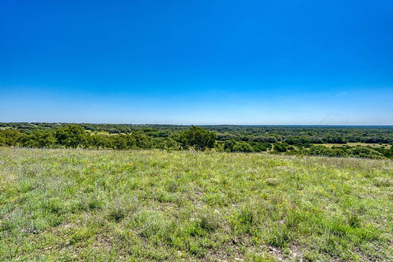 993 Blackbuck Ridge DR, Lampasas, TX 76550