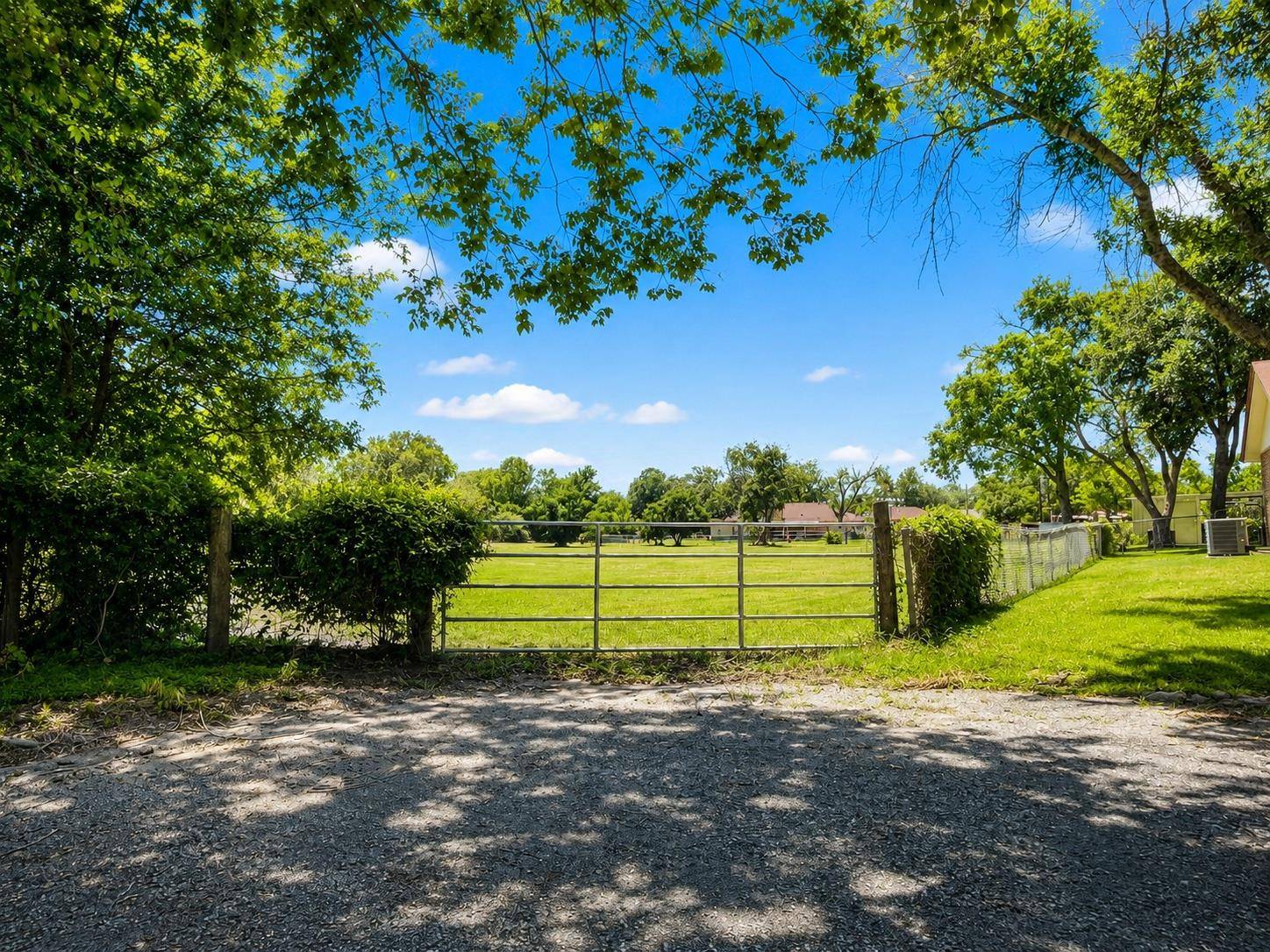 TBD S Knox Ave, Giddings, TX 78942