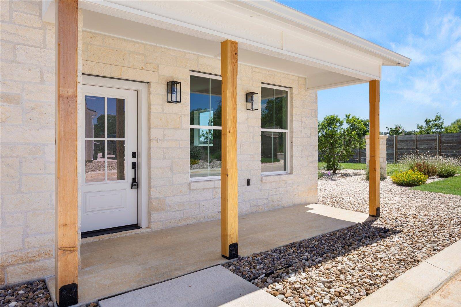 802 S Creek ST #100, Fredericksburg, TX 78624