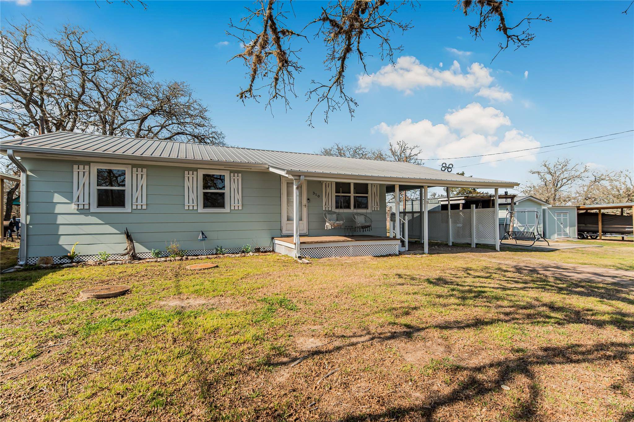 310 Water Oak ST, Somerville, TX 77879