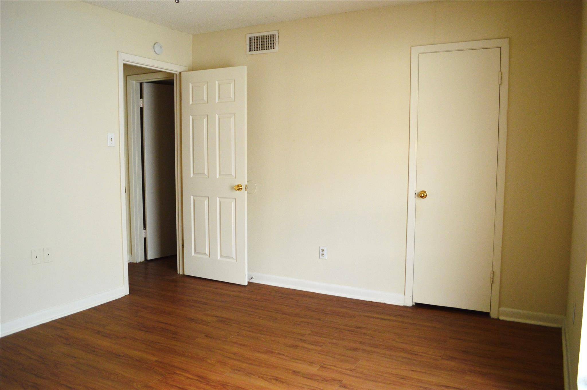 4709 Harmon Ave #305, Austin, TX 78751
