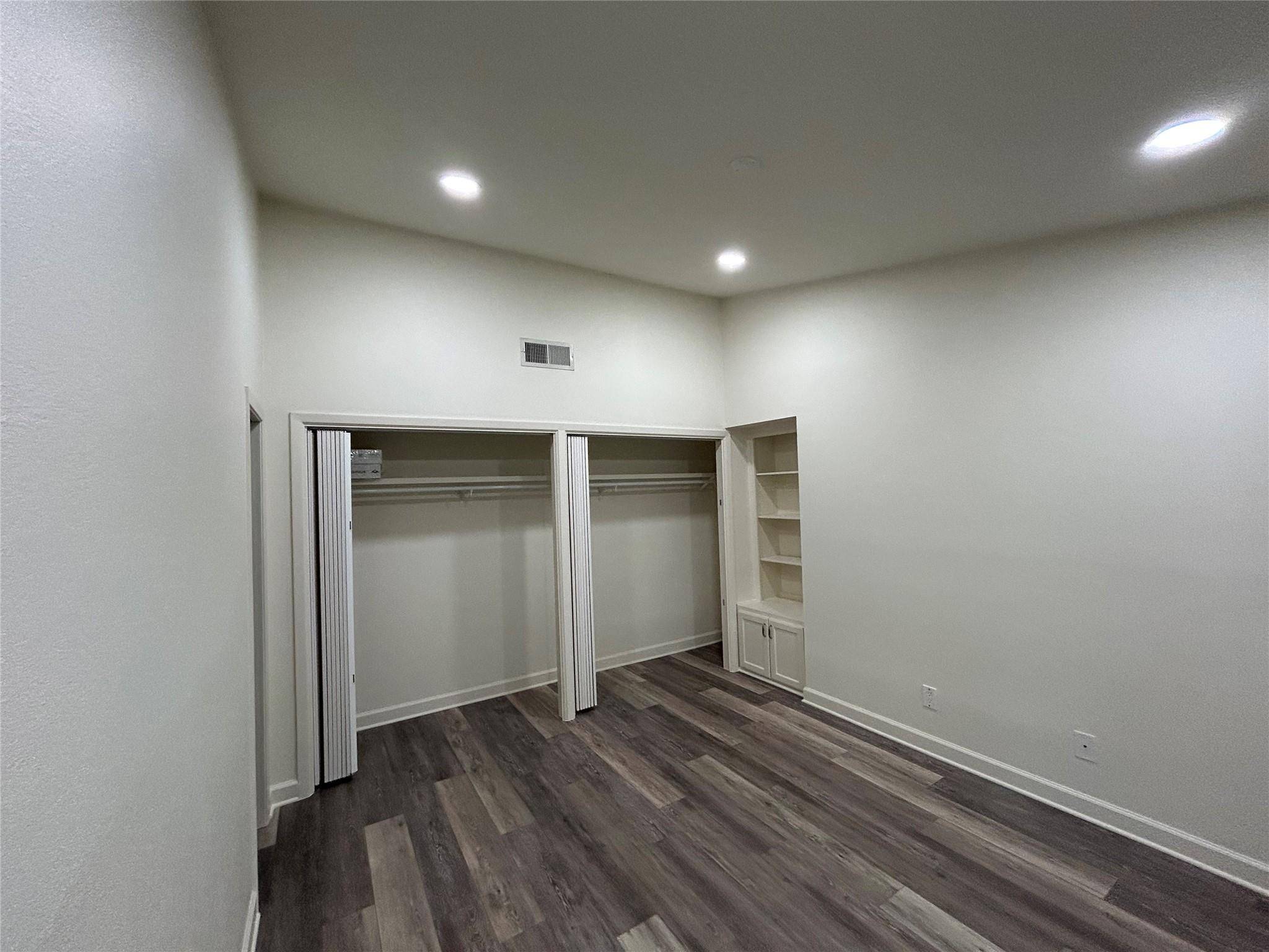 100 Bay Point DR #7, Horseshoe Bay, TX 78657