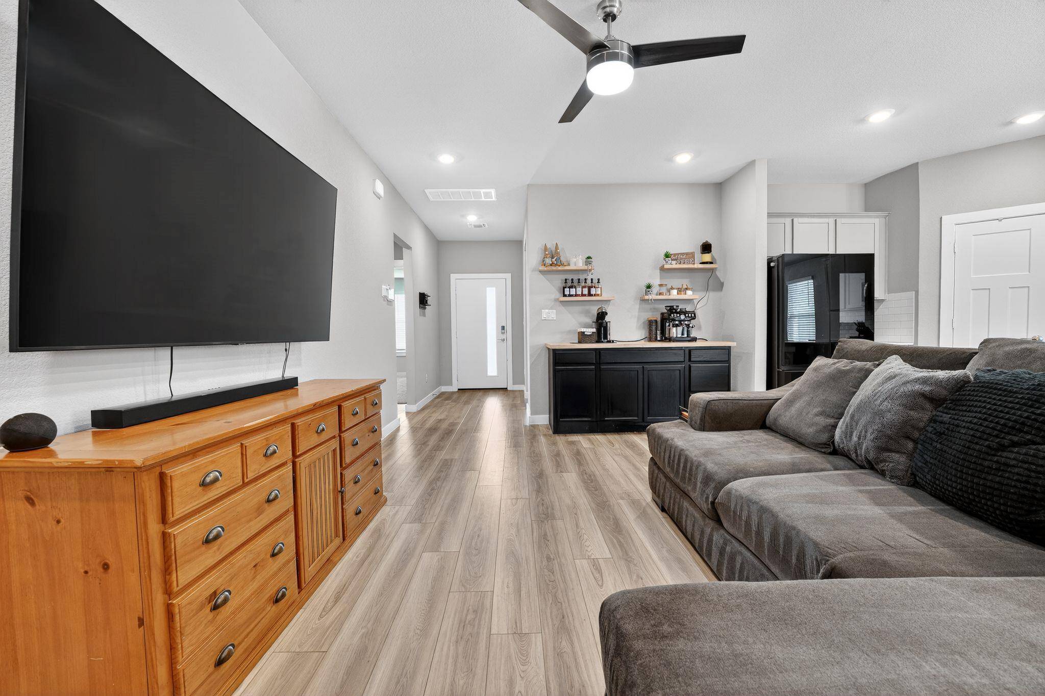 117 Halford RD, Georgetown, TX 78633