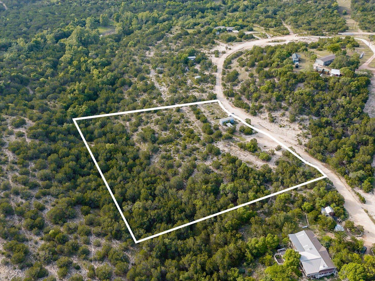 1227 Bonita DR, Blanco, TX 78606