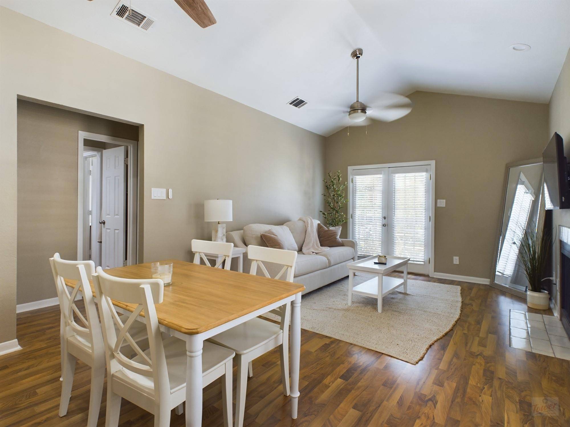 711 W 21st ST #304, Austin, TX 78705