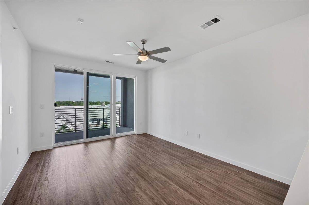 4801 Springdale RD #1402, Austin, TX 78723