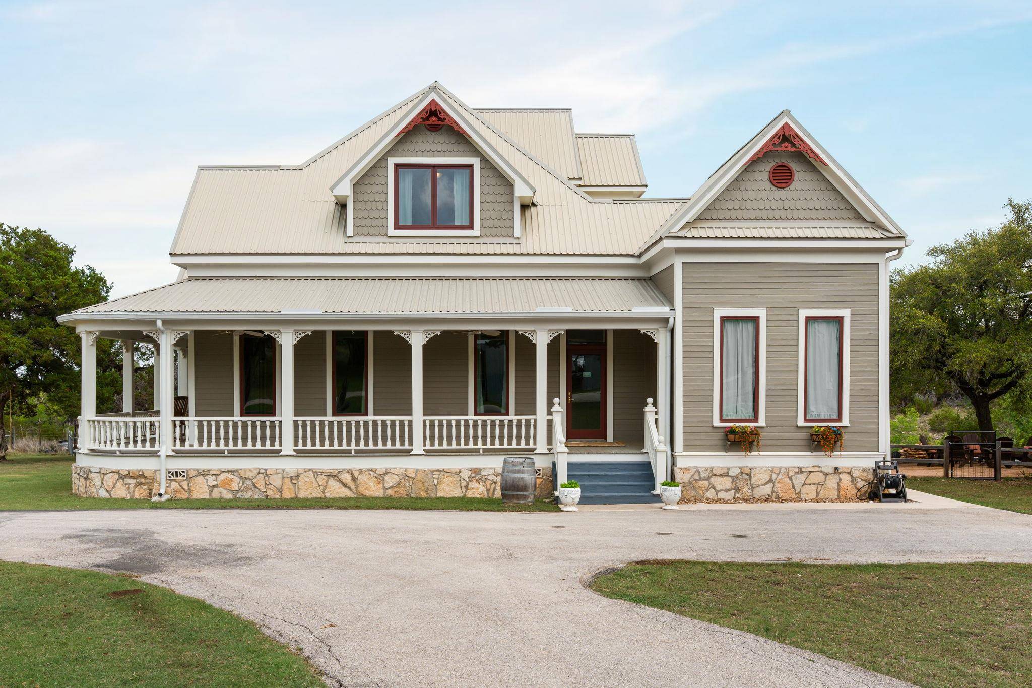 3409 Gatlin Creek RD, Dripping Springs, TX 78620