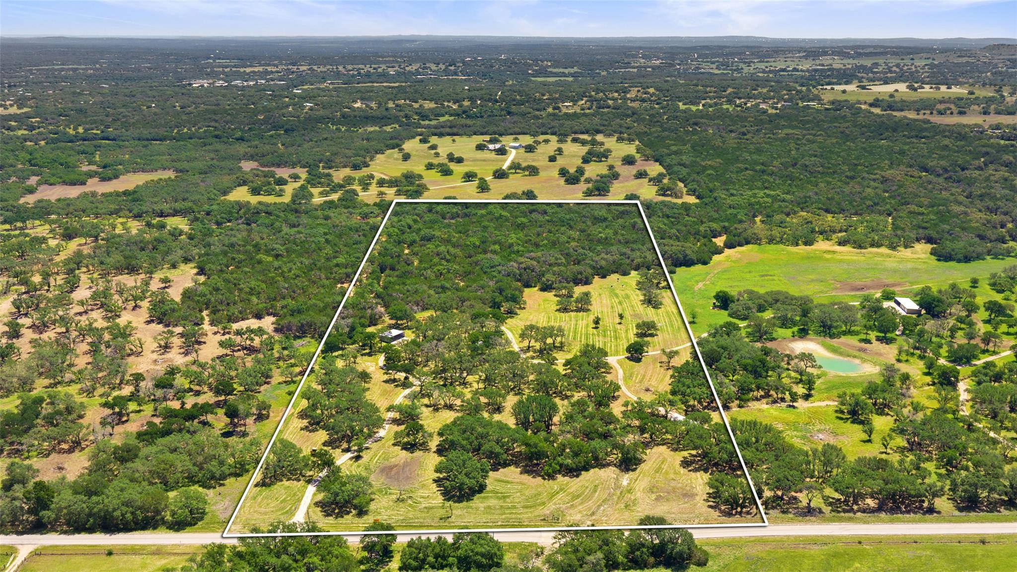 937 Flat Creek RD, Johnson City, TX 78636