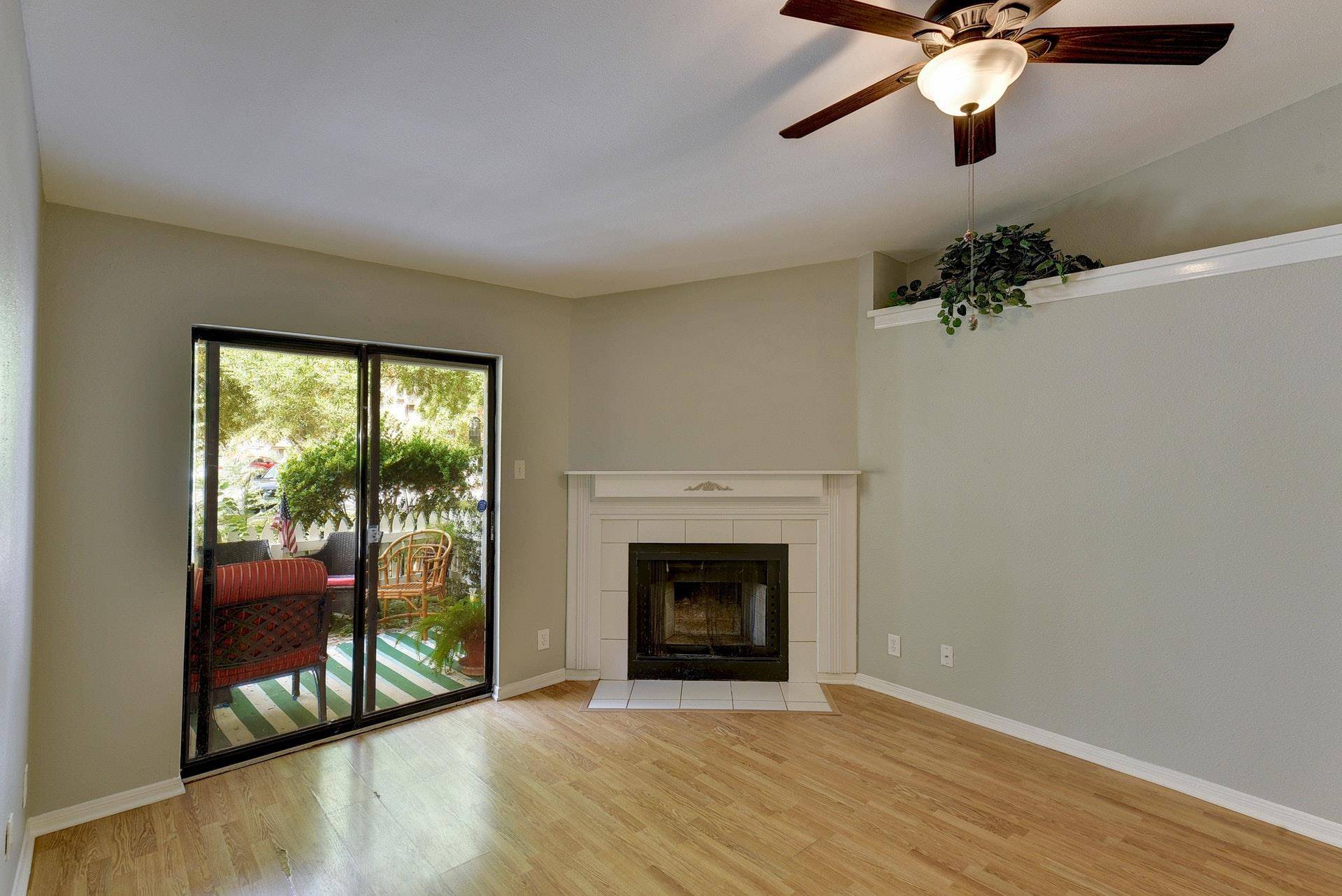 1601 Faro DR #1502, Austin, TX 78741