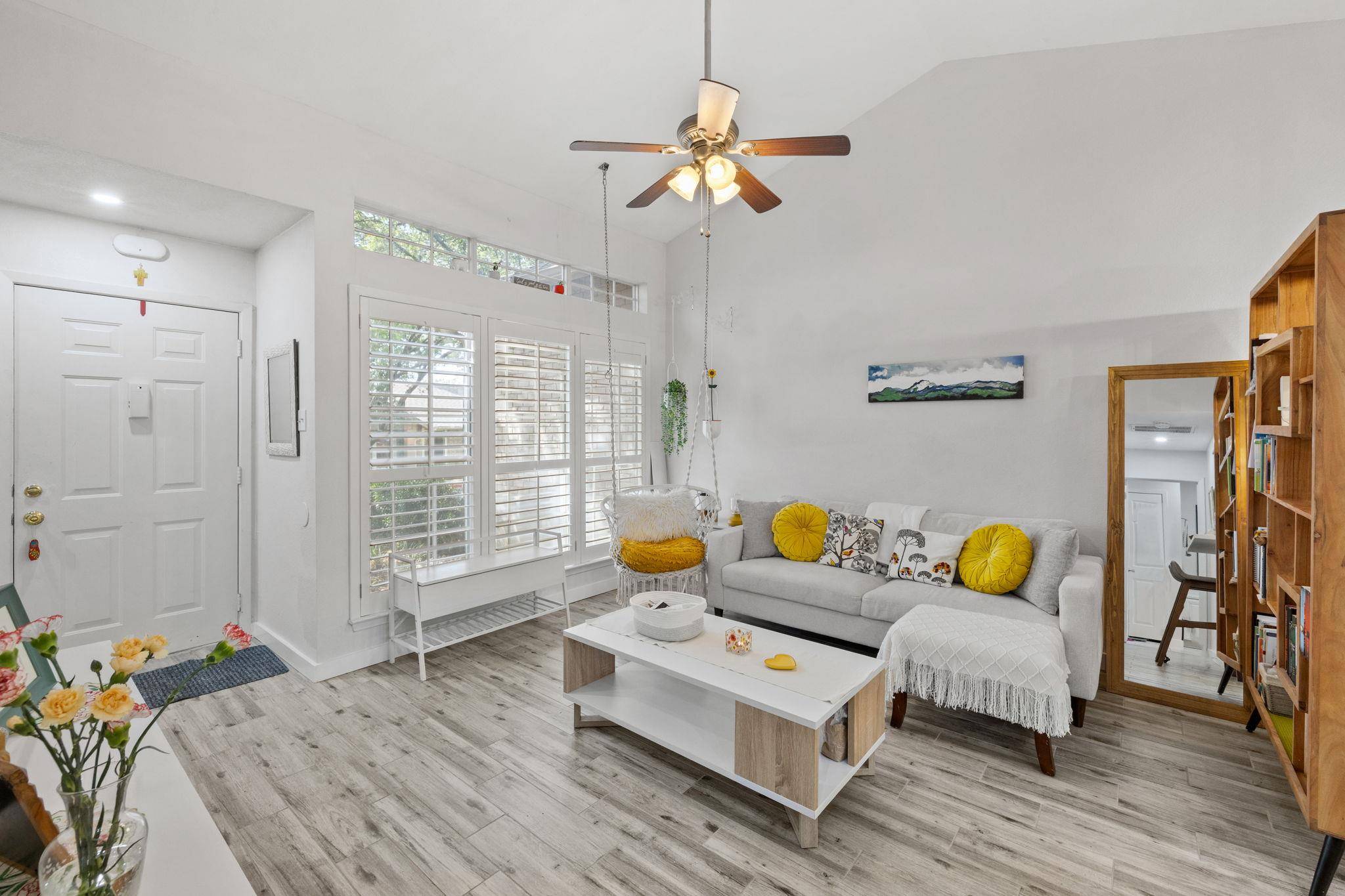 1015 E Yager LN #115, Austin, TX 78753