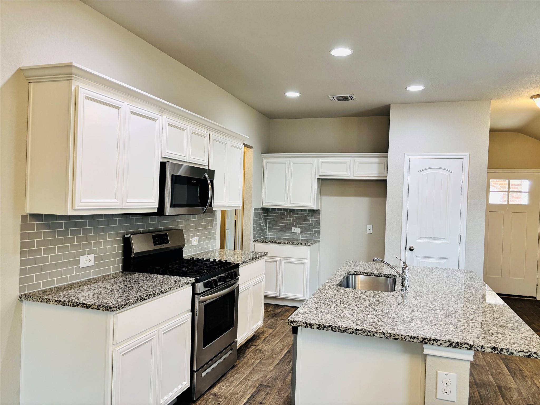 14008 Heywood DR, Pflugerville, TX 78660