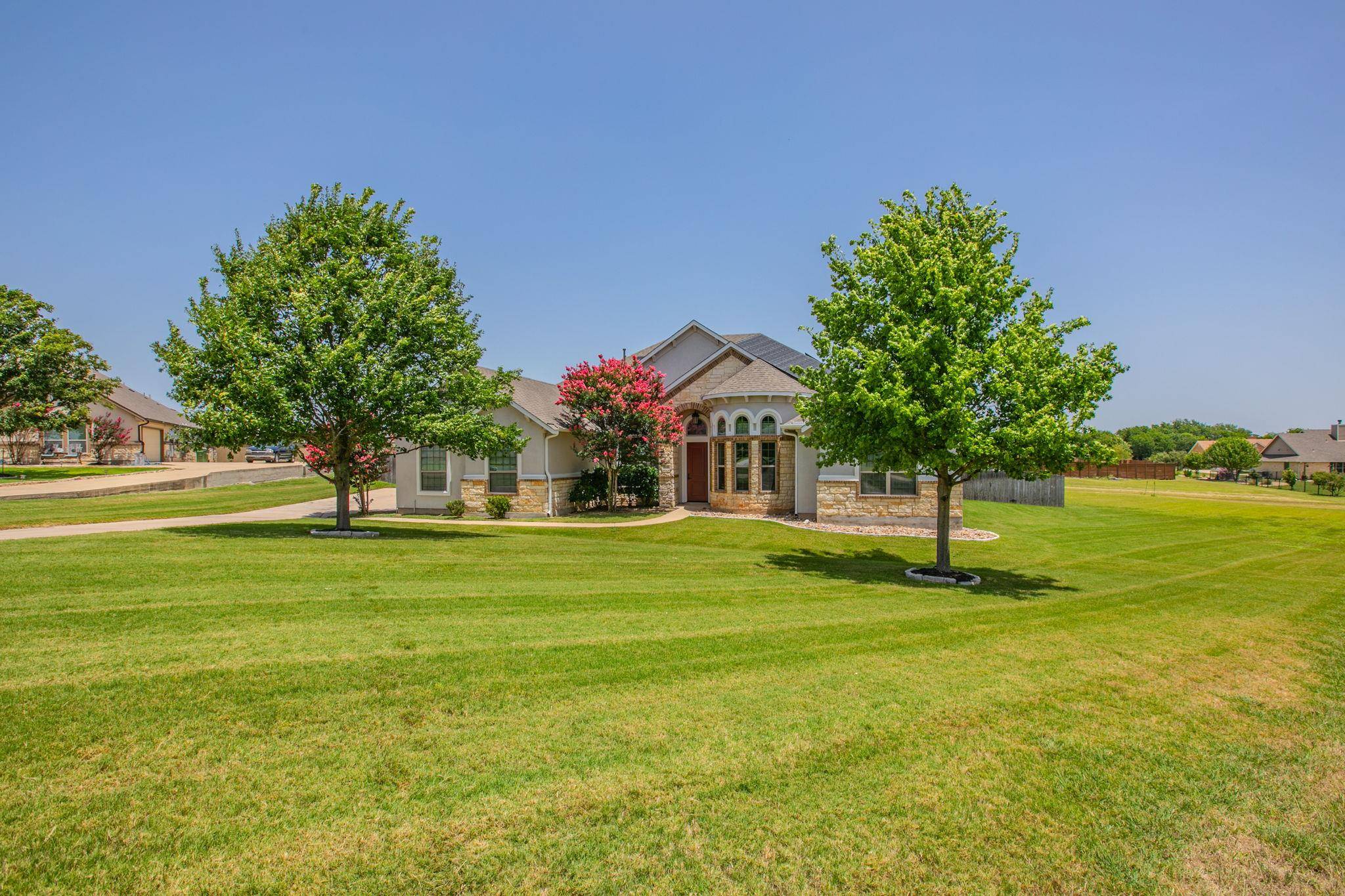 112 Haven CV, Hutto, TX 78634