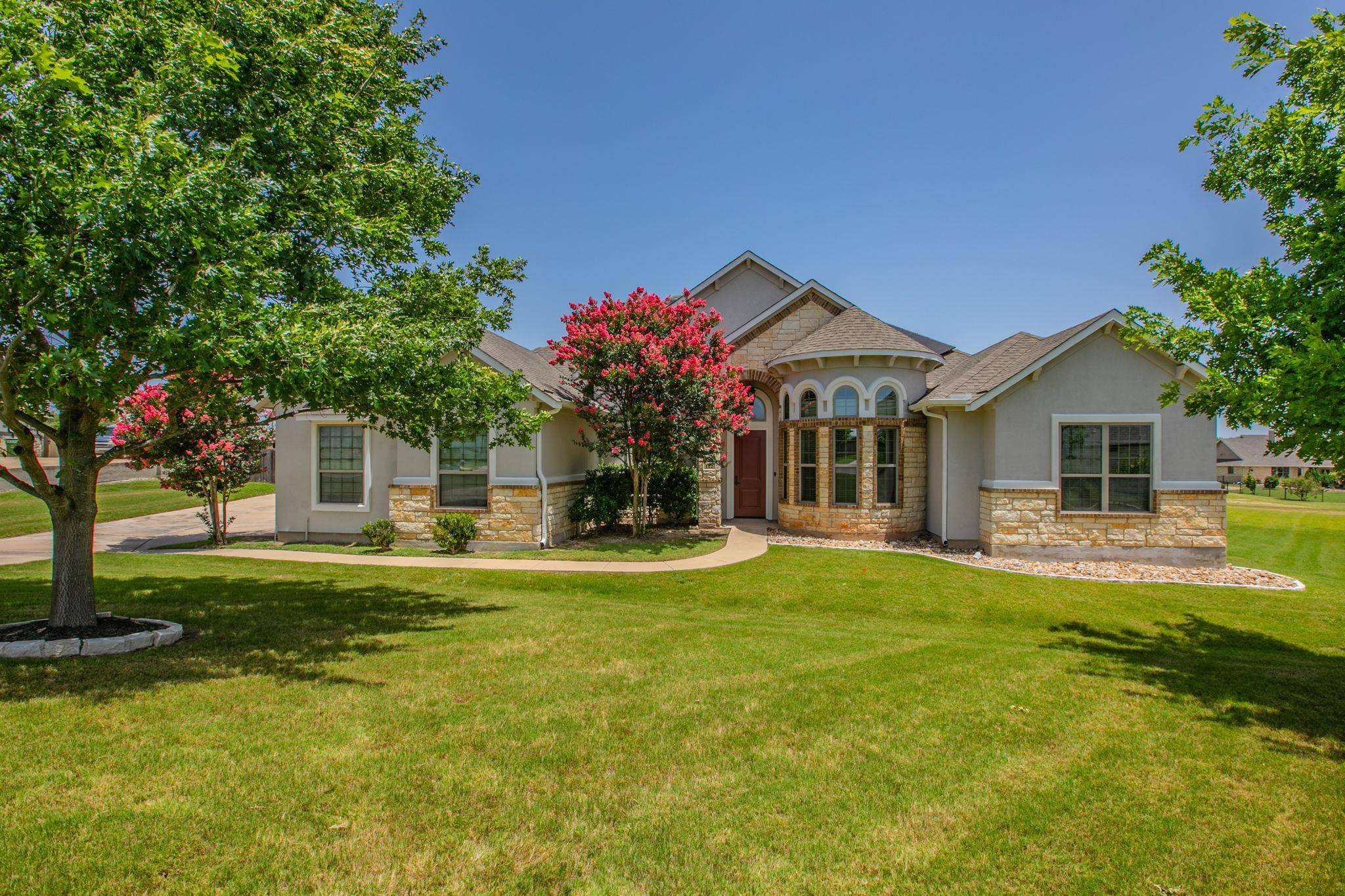 112 Haven CV, Hutto, TX 78634