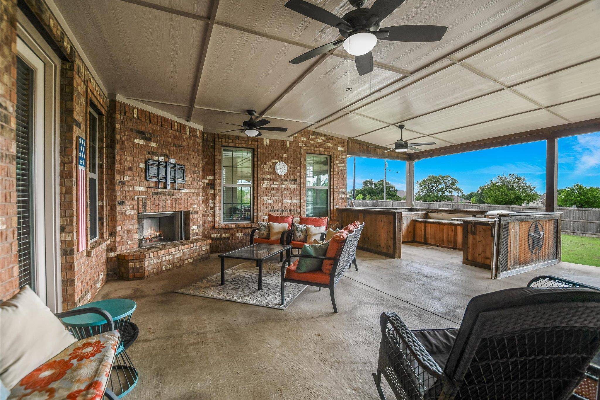 212 Christine LN, Liberty Hill, TX 78642